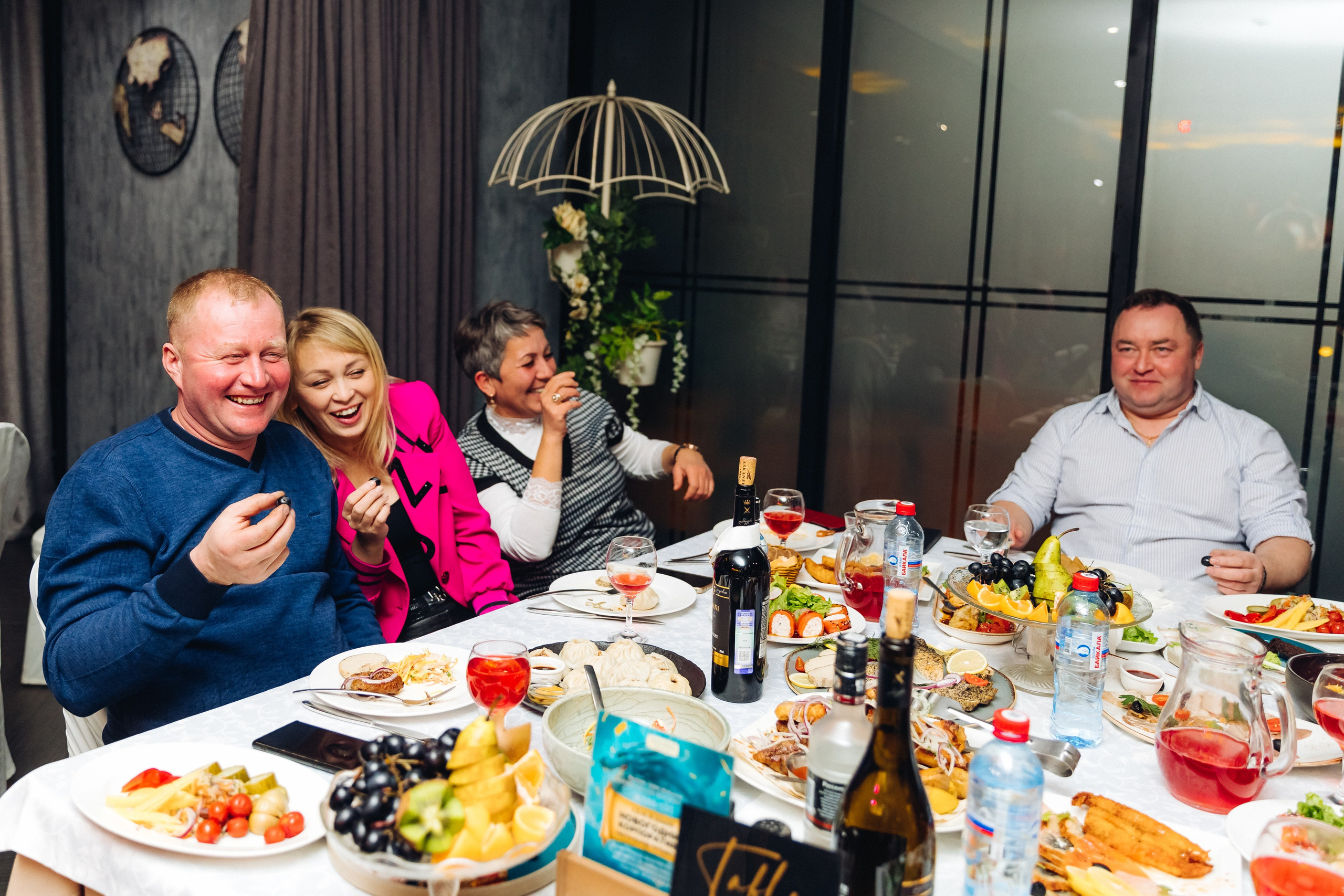 Юбилей в ресторане Вояж. Свадебный и семейный фотограф в Улан-Удэ