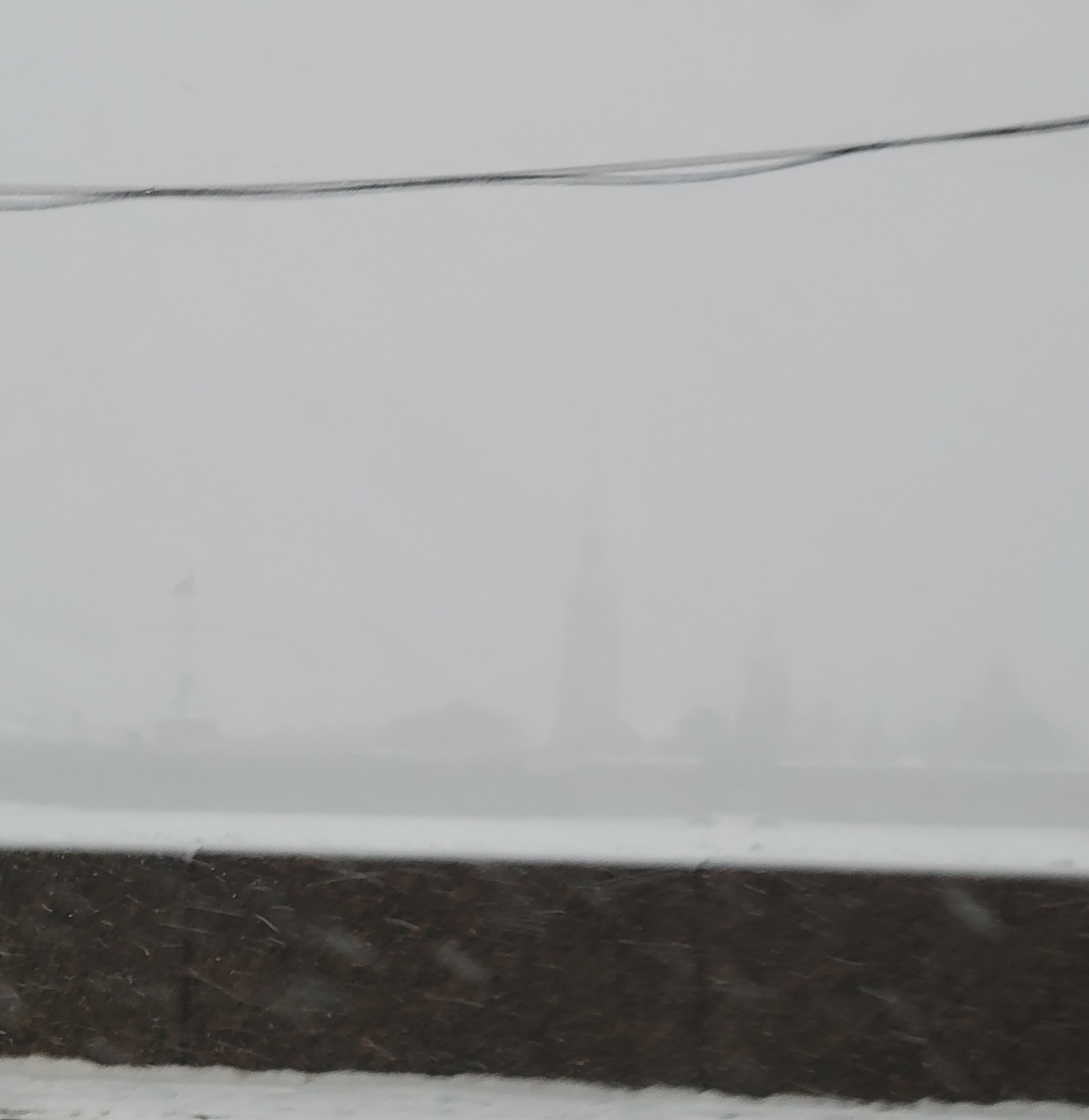 Петропавловка растворилась в белой мгле