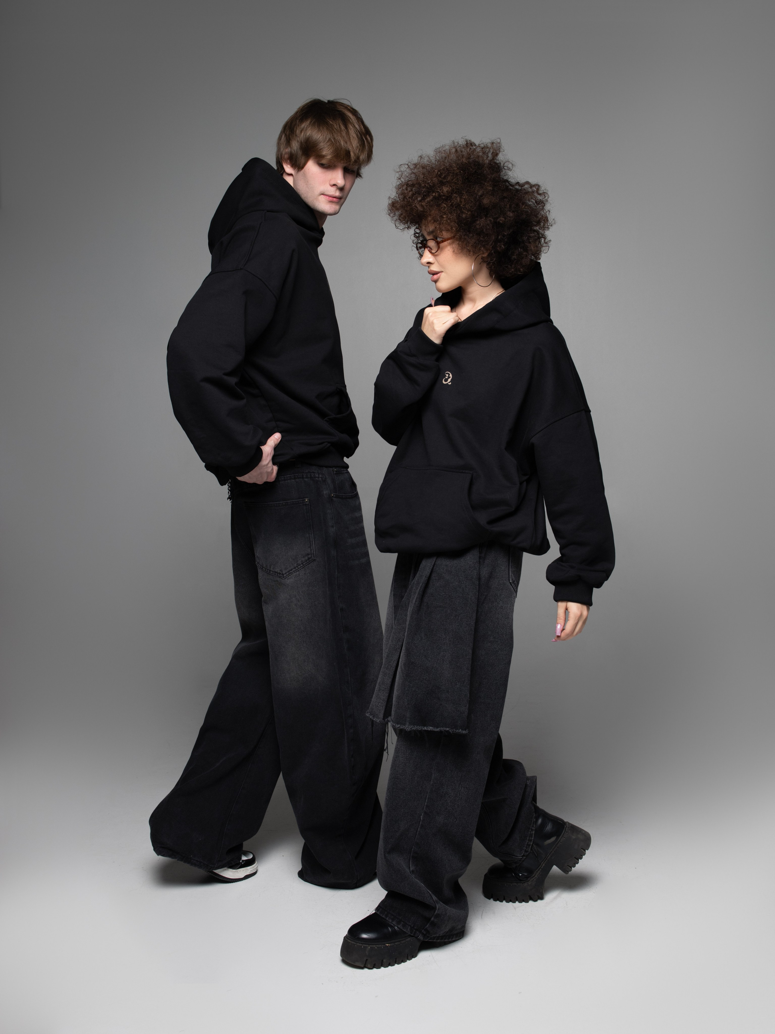 КАТАЛОГ | серый фон. RUNA production — стильные съемки для брендов