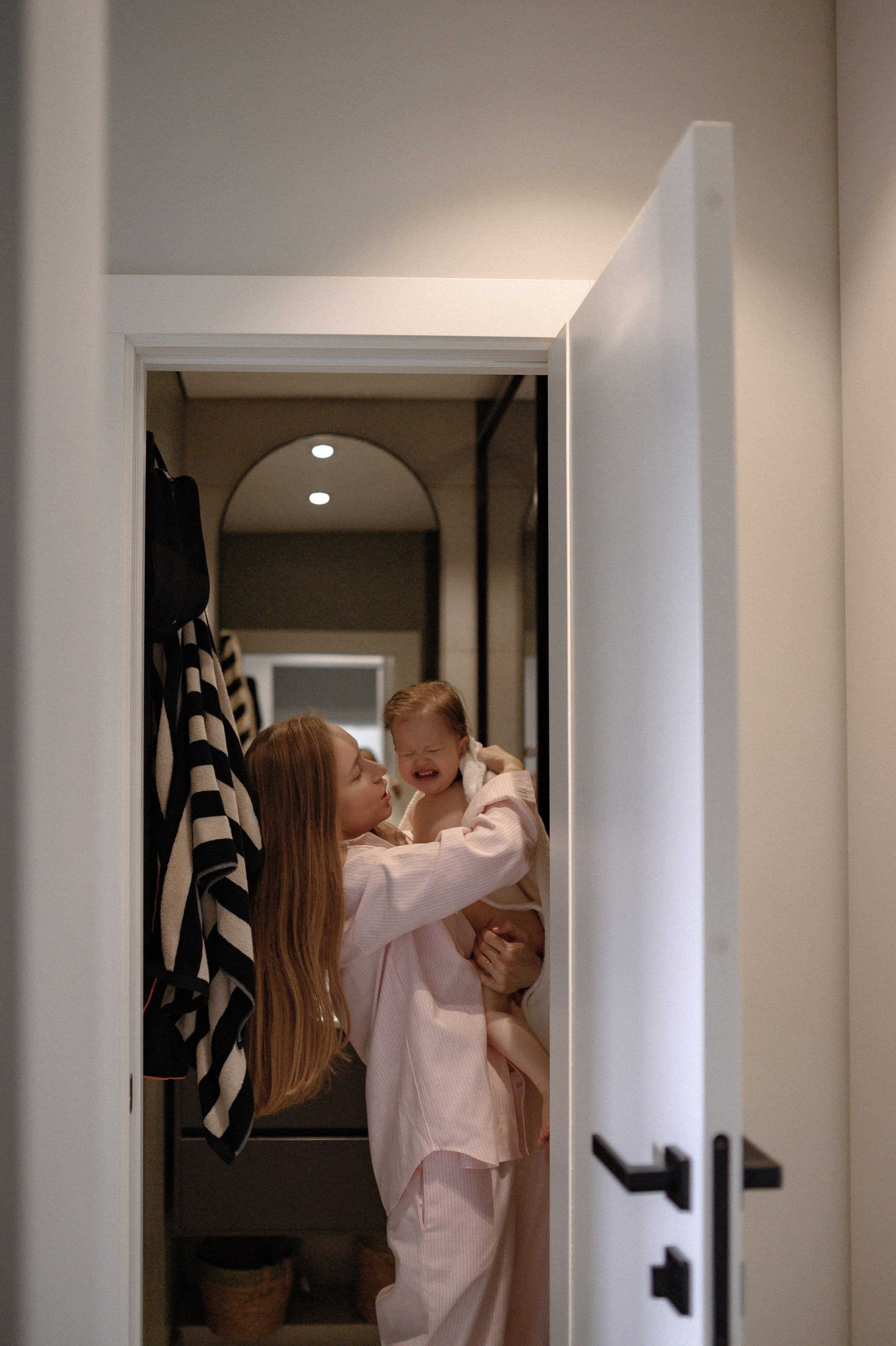 Даша и Варя дома. Семейный и свадебный lifestyle-фотограф в Москве Мария Петрова