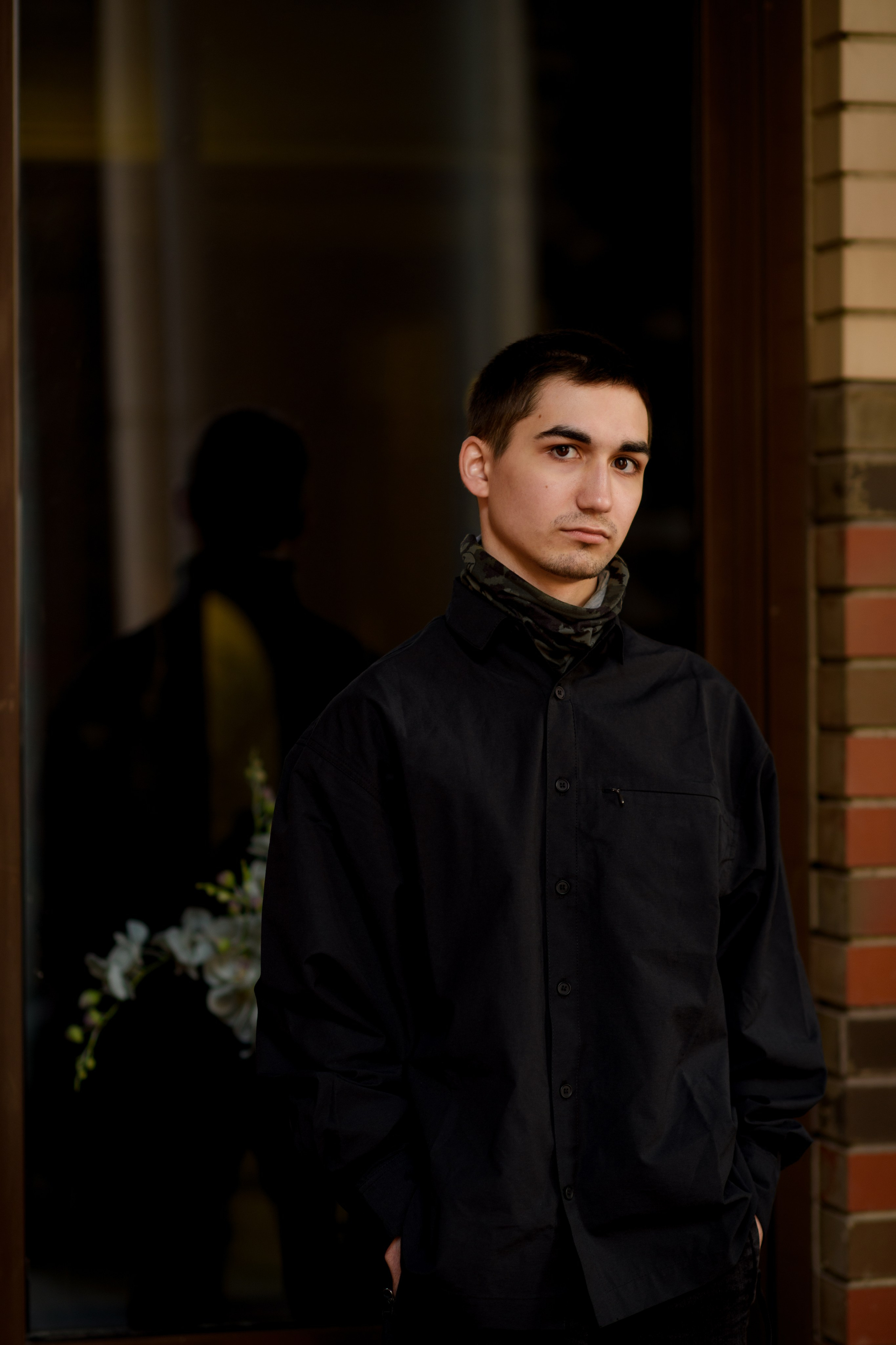 Фотосессия мальчика-подростка в городе. Главная