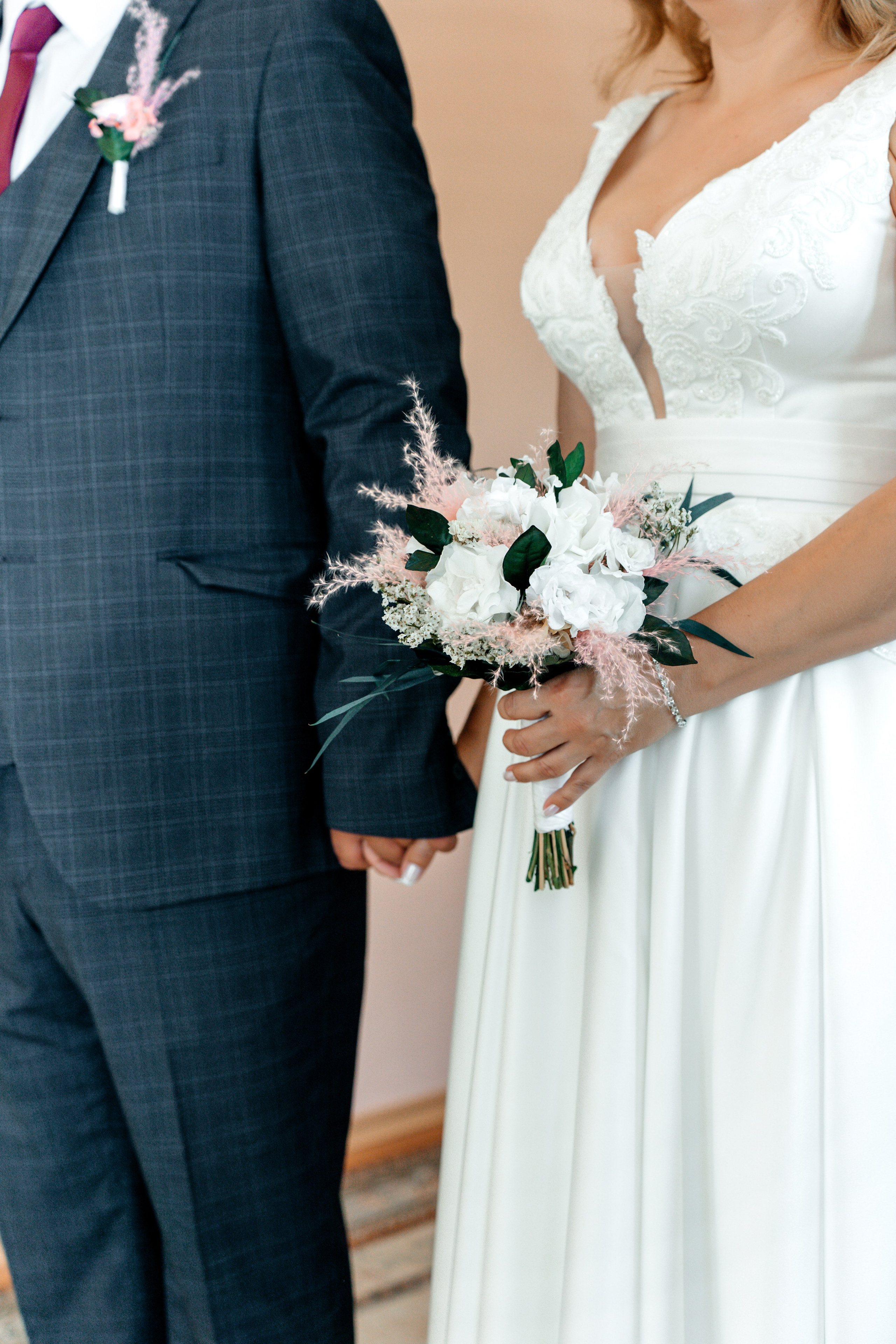 ЗАГС Партизанского района (малый зал). Ваш семейный фотограф в Минске — Вика Трегубова