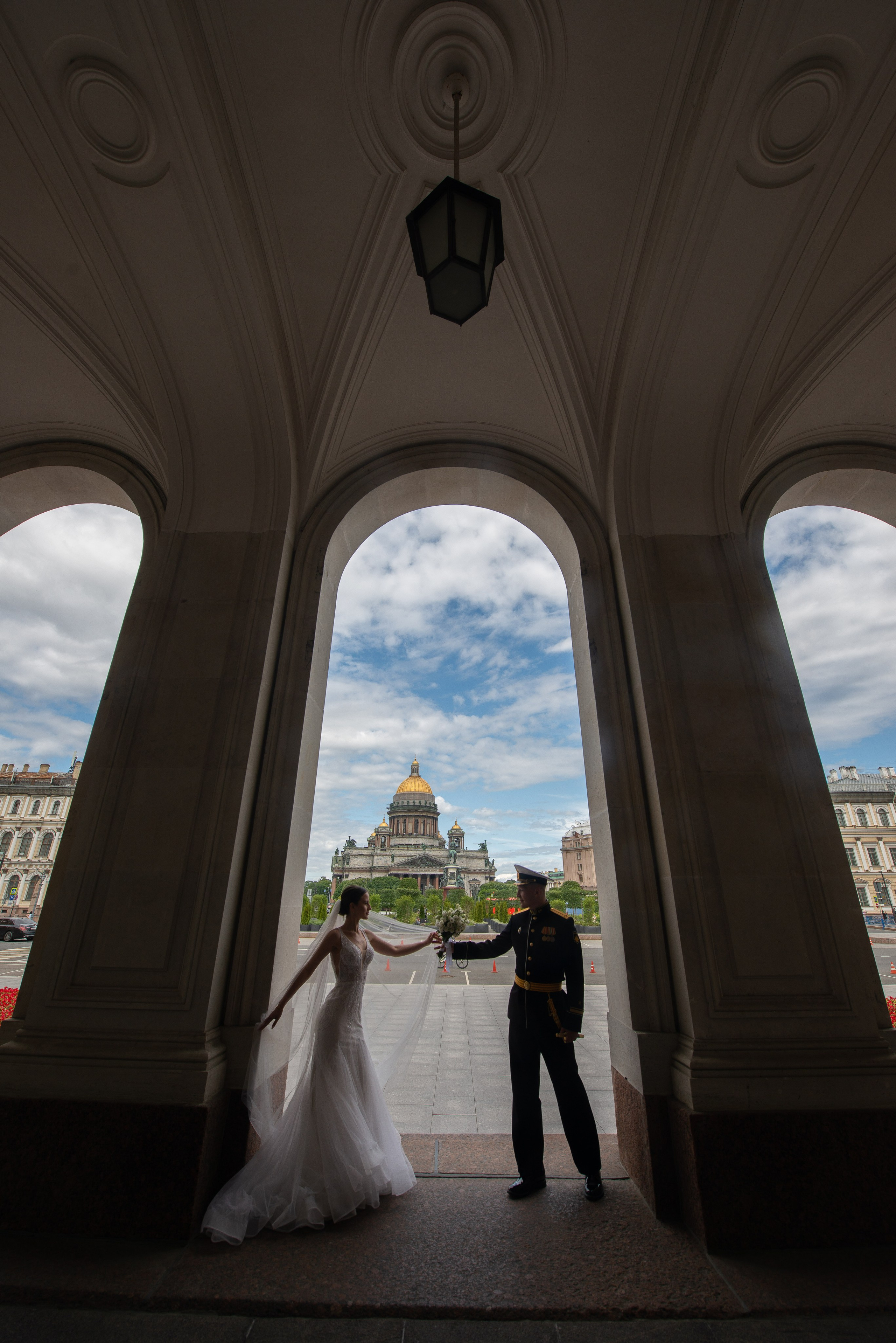 Елизавета и Максим (фотосессия у Дворца Штиглица, набережная Мойки и у Законодательного собрания). Портретный, семейный и свадебный фотограф в Санкт-Петербурге и в Пушкине Ширяев Денис
