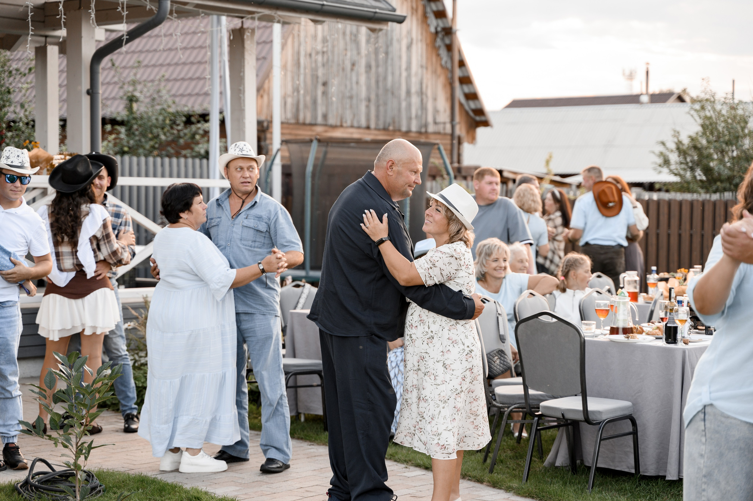 Артём и Татьяна. Свадебный и Семейный фотограф в Абакане, Красноярске