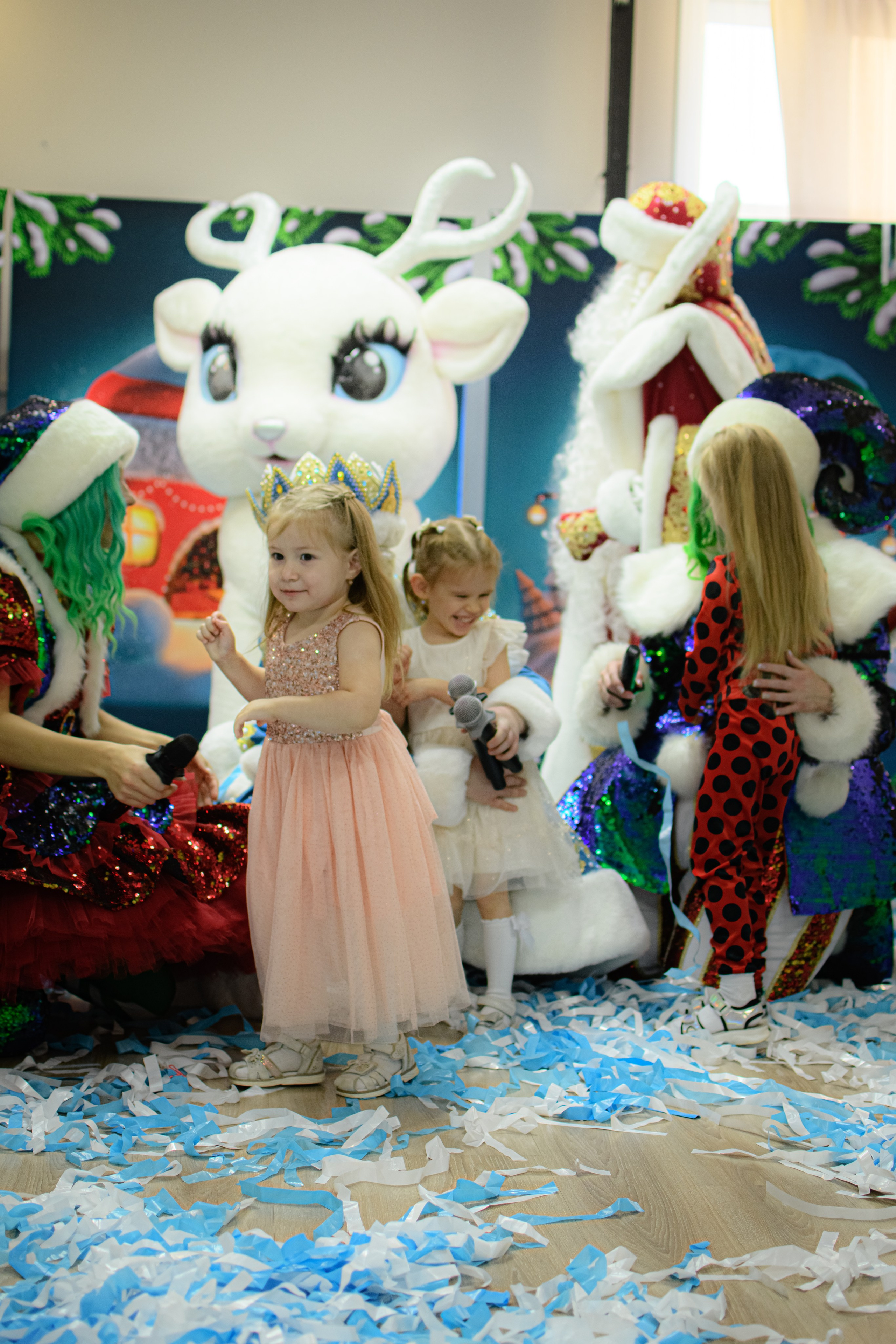 HAPPY NEW YEAR. Photokarish