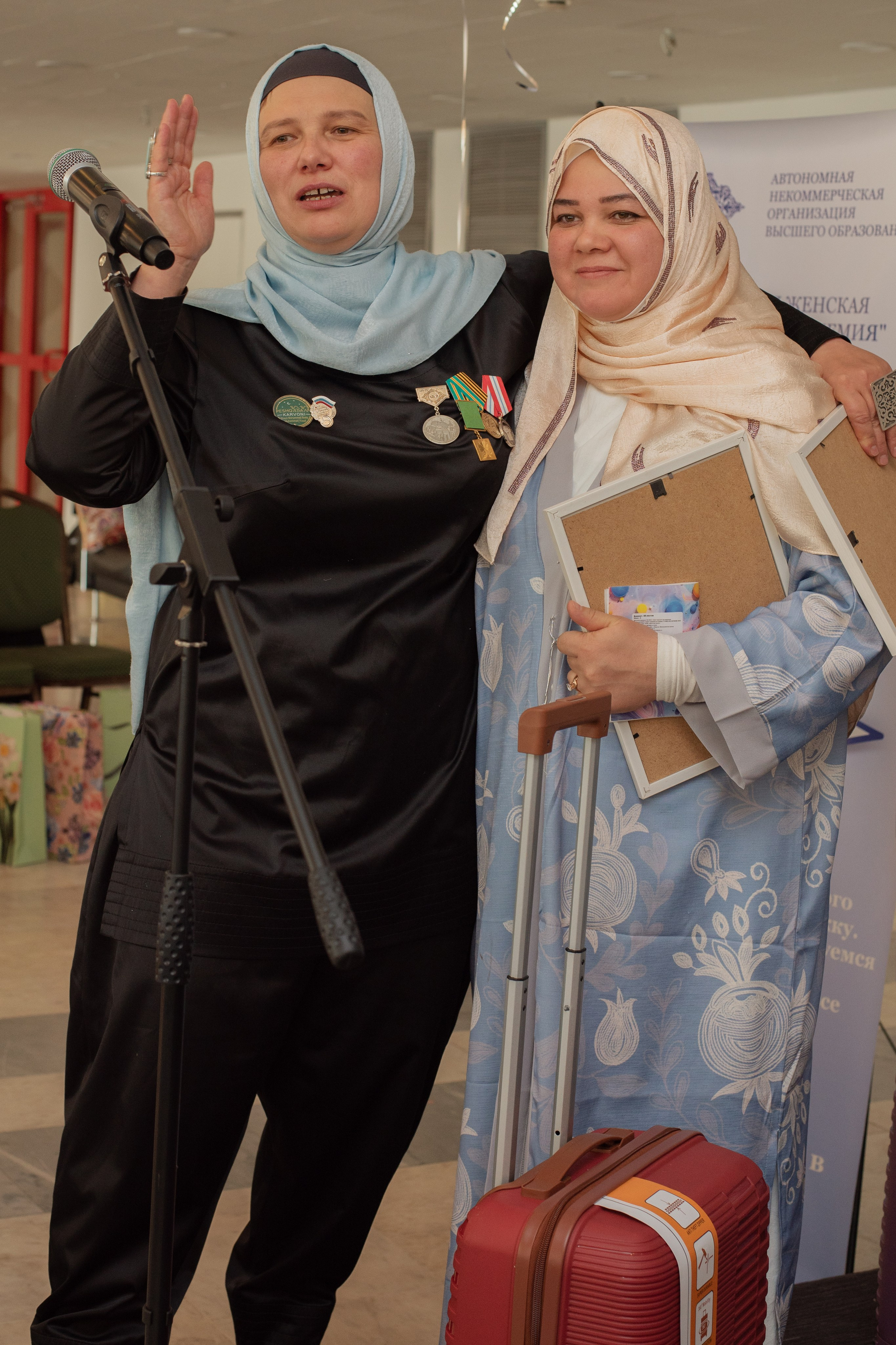 Выпускной в Евразийской женской гуманитарной академии. Лина Курочка — ваш фотограф