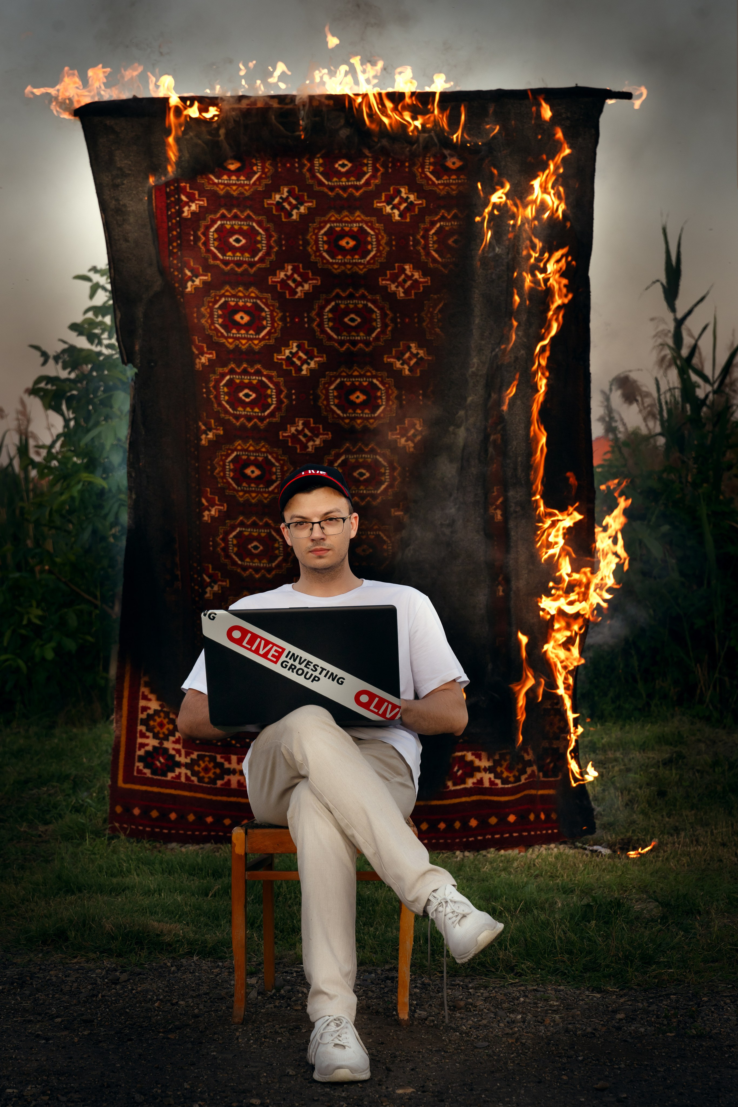 Ковровое огнище (огонь за спиной, а на душе покой). Главная