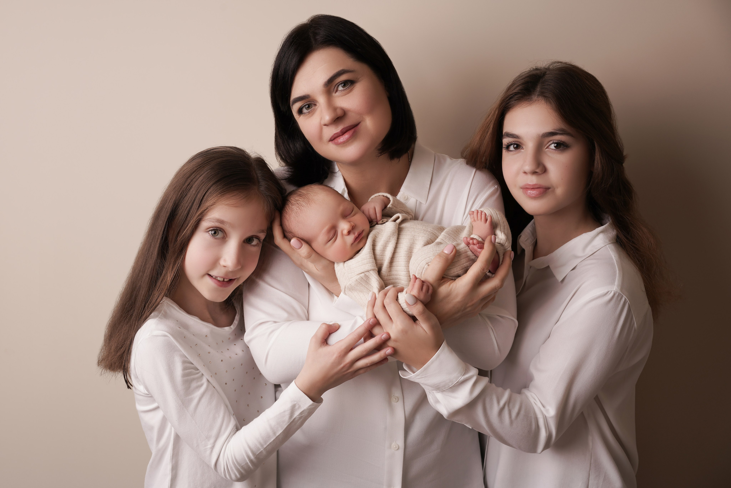 Семейные фотосессии с новорожденными | Трогательные кадры малышей и их близких в Москве и МО. Фотосессия новорожденных в Москве и Московской области | Профессиональный фотограф newborn — Татьяна Иванова