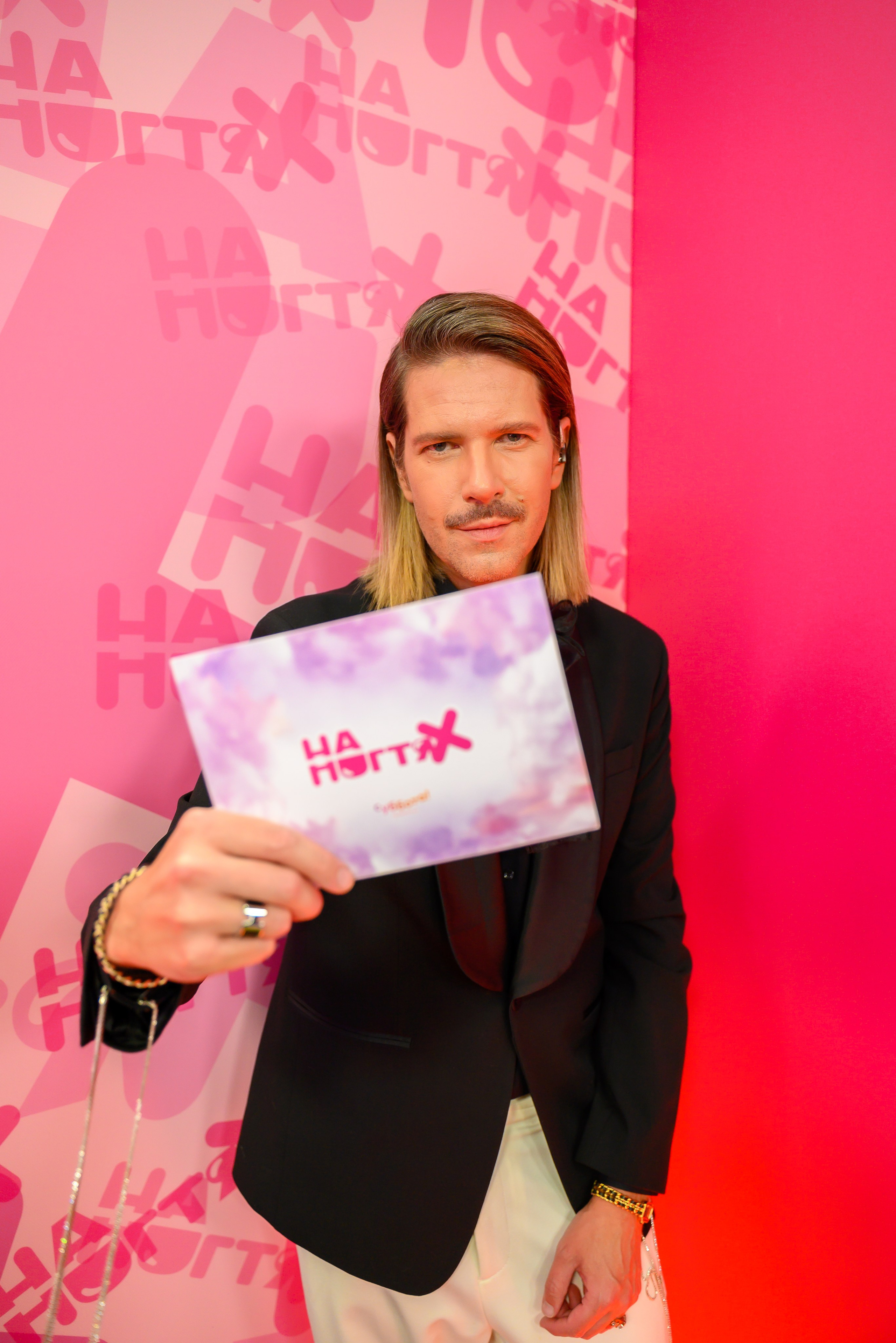 Даниил Грачёв проект «На ногтях»