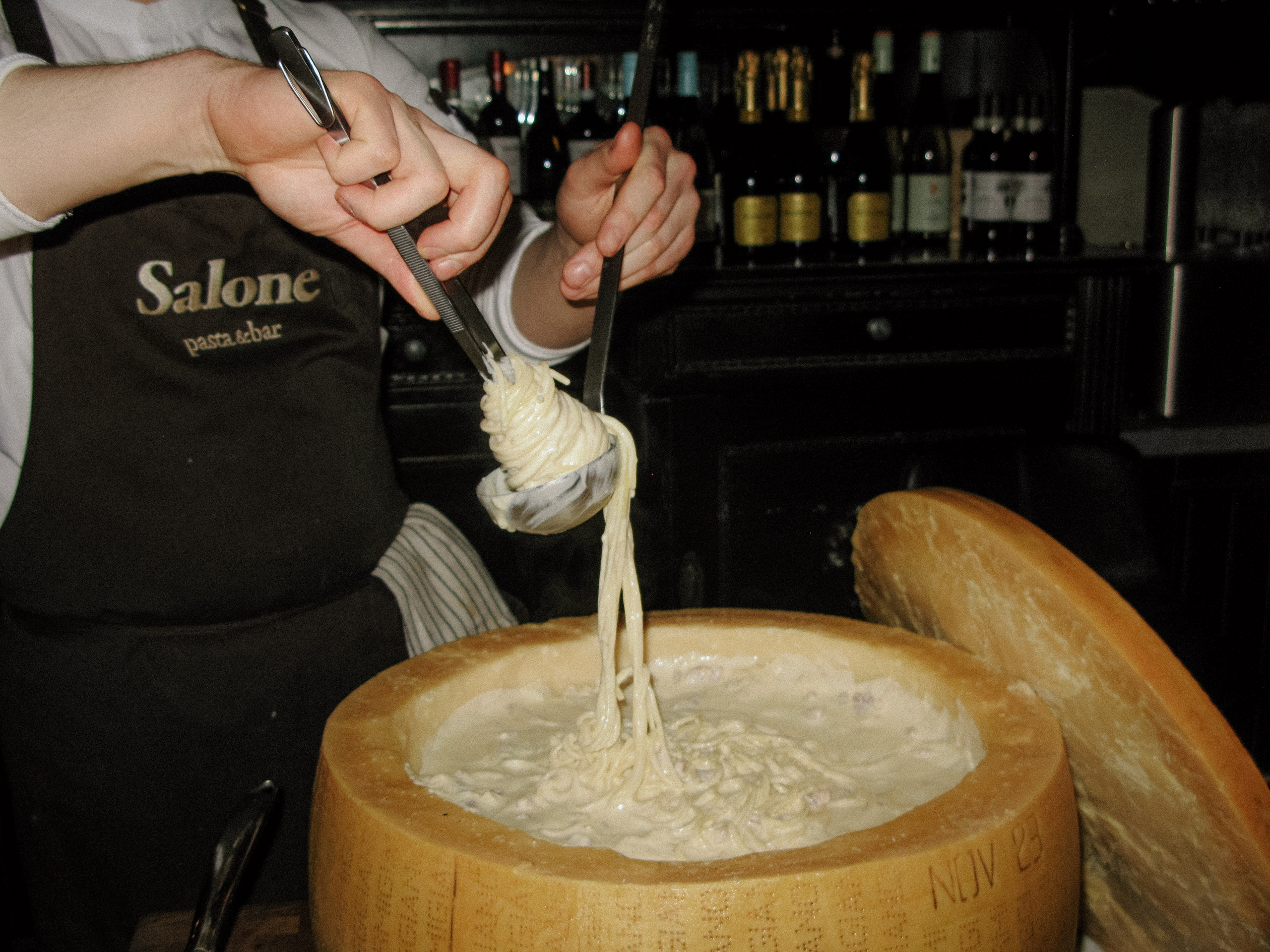 Mar. Фотограф Миланазавр