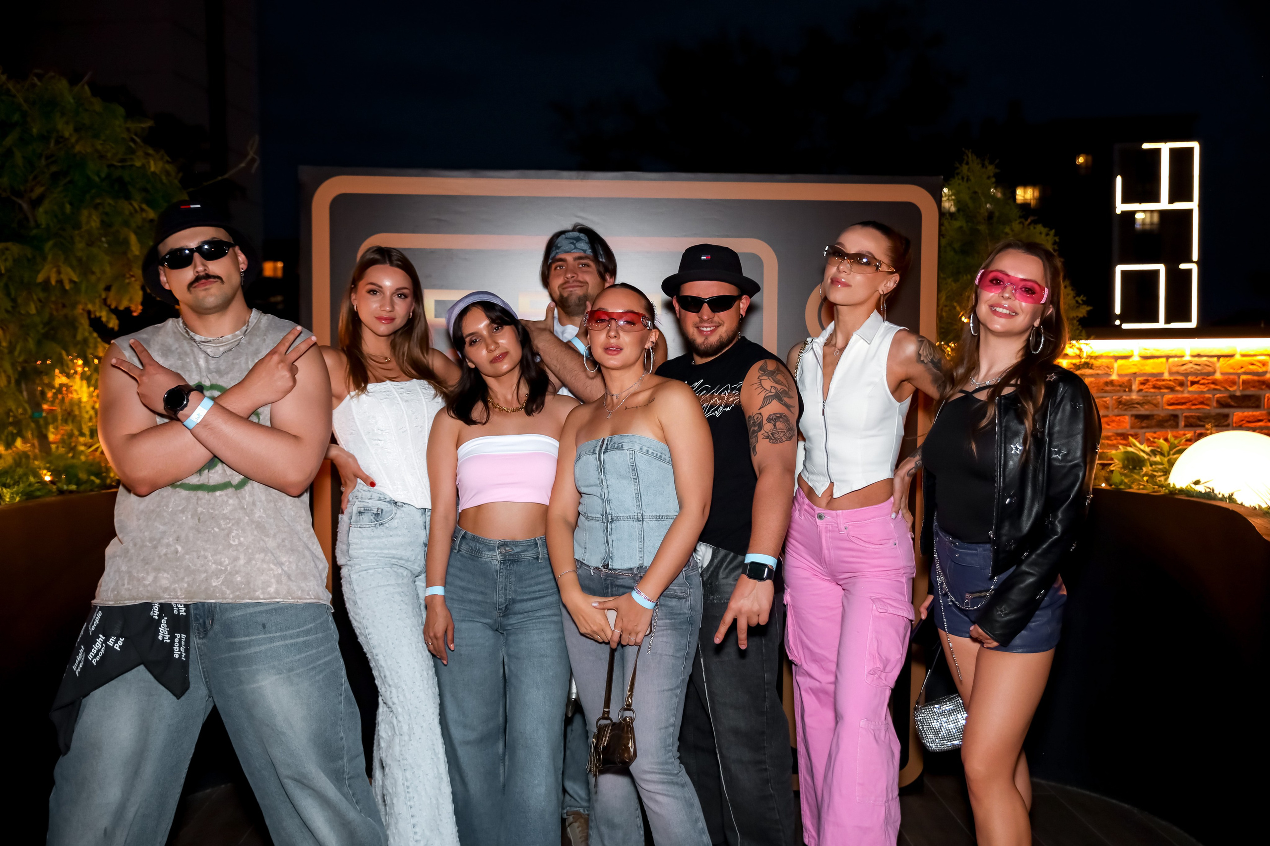 LA night & Fiji wave. 2000’s