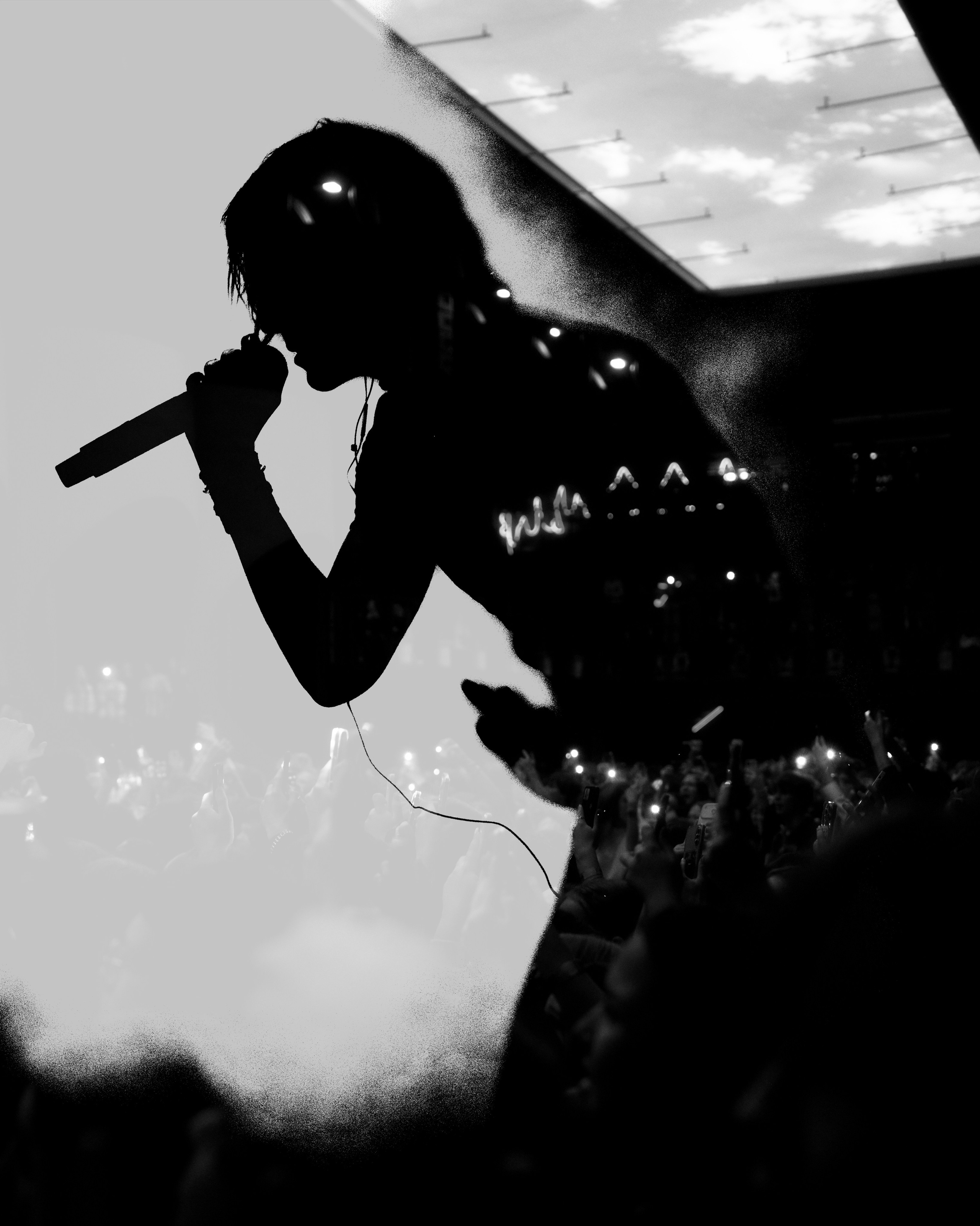 CONCERT. ANNA — PHOTOGRAPHER