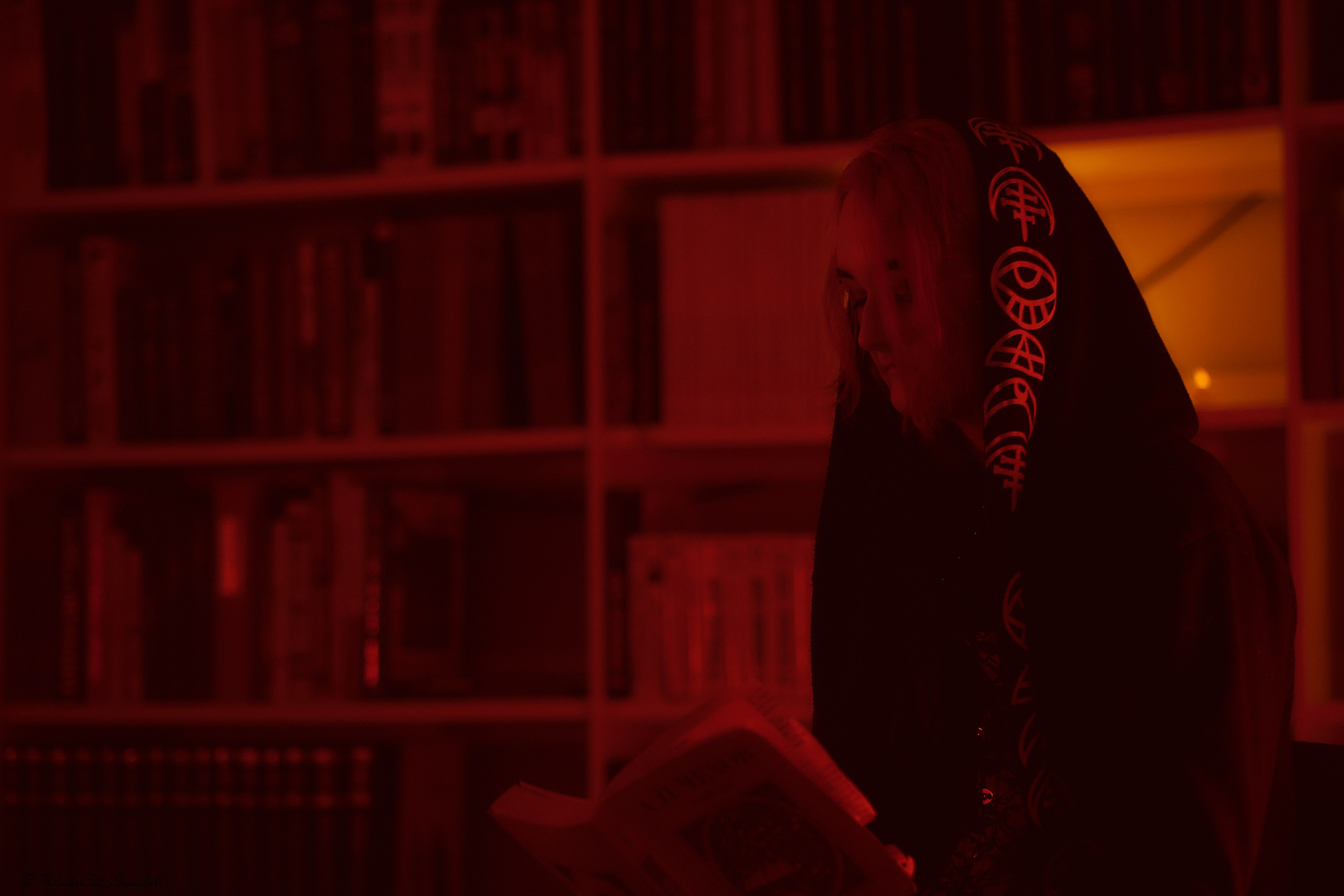 Грань Поэтический вечер. Портретный и репортажный фотограф в Магадане Андрей Нефедов WinterCatPhoto