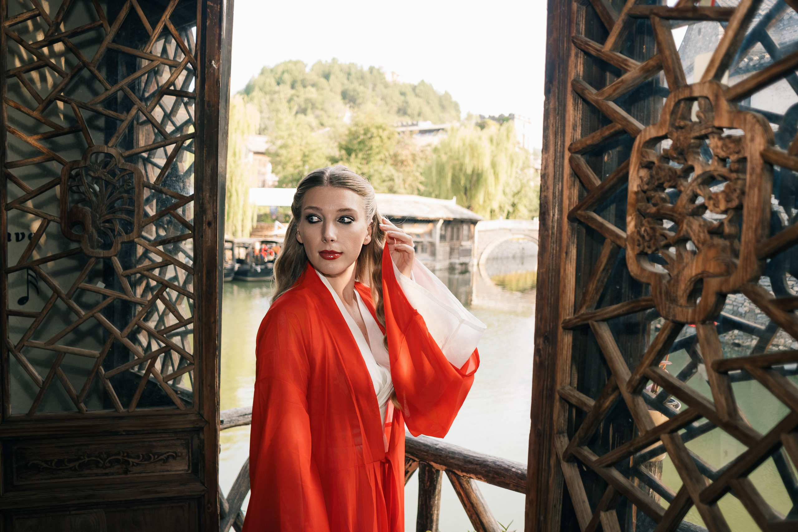 Photoshoot in traditional Chinese dresses