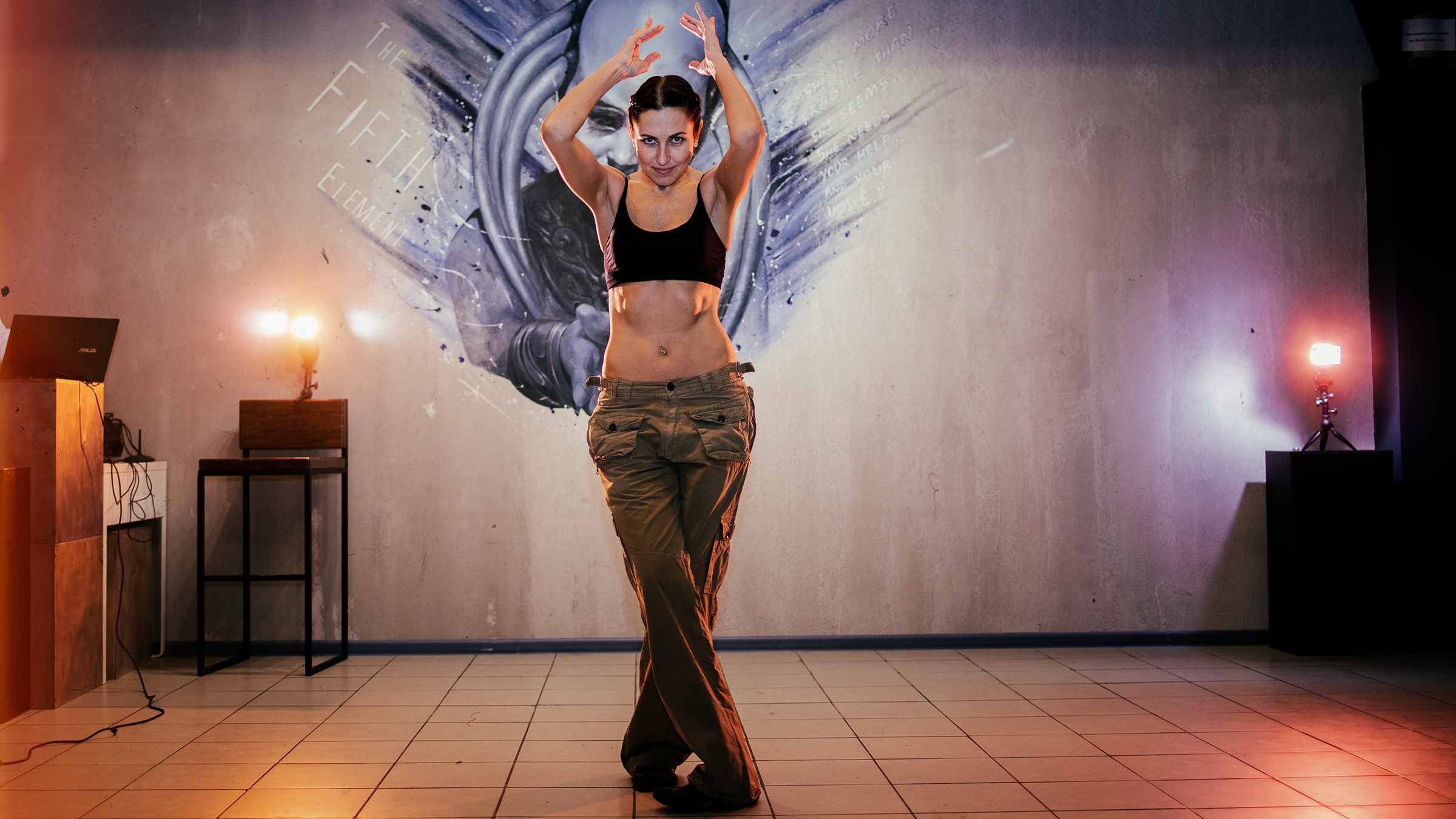 Выступление профи на X трайбл баттле Essentia. Make photo — Live to photo