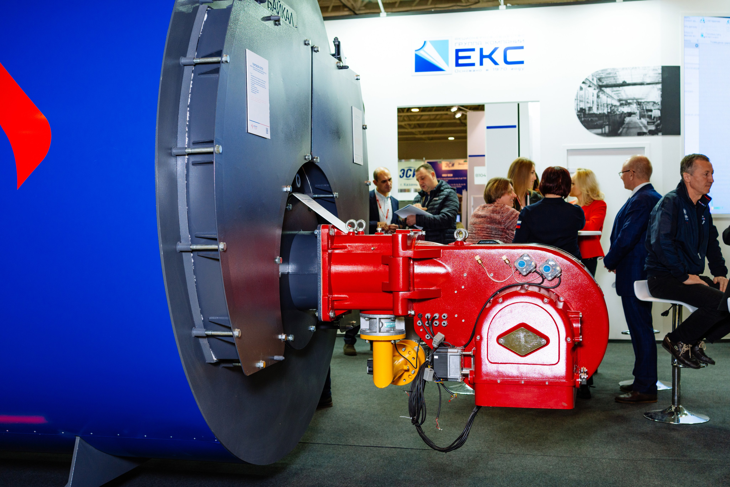 Heat & Electro Machinery Expo (стенд группы компаний ЕКС). Репортажный и портретный фотограф Алексей Полячек