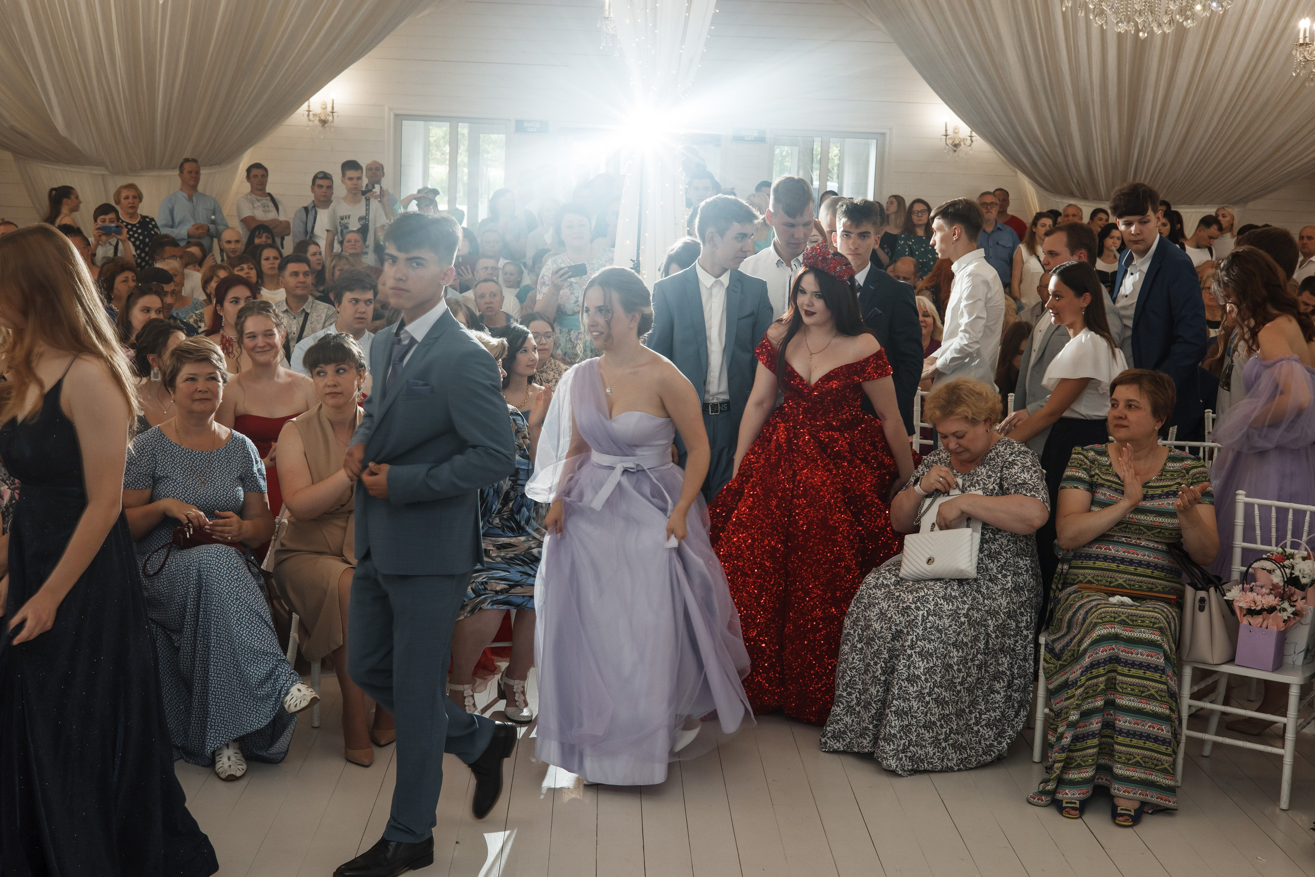 Выпускной, шатер в усадьбе «Гребнево». Свадебный и репортажный фотограф (Москва, Королев и другие)