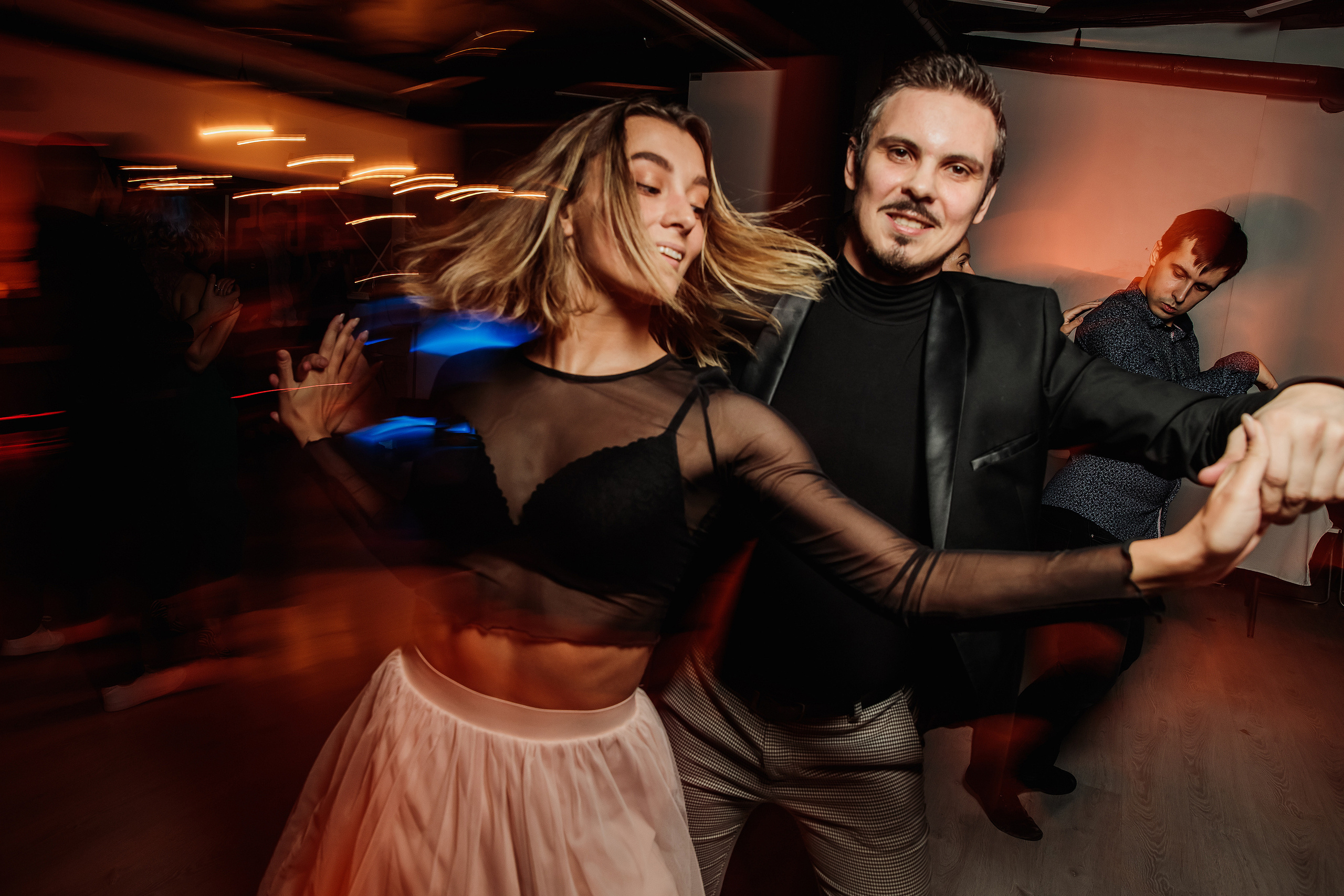 О ТАНЦАХ. Свадебный и семейный фотограф в Москве Анастасия Карасева