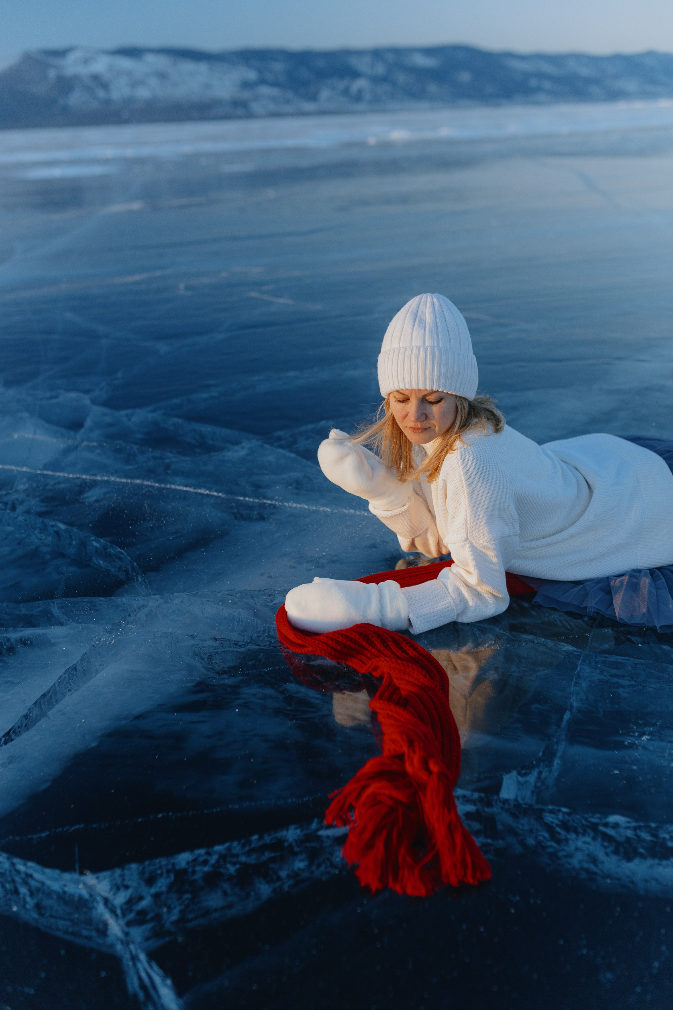Лёд Байкала. Фотограф Ольхон/ Индия, Регина