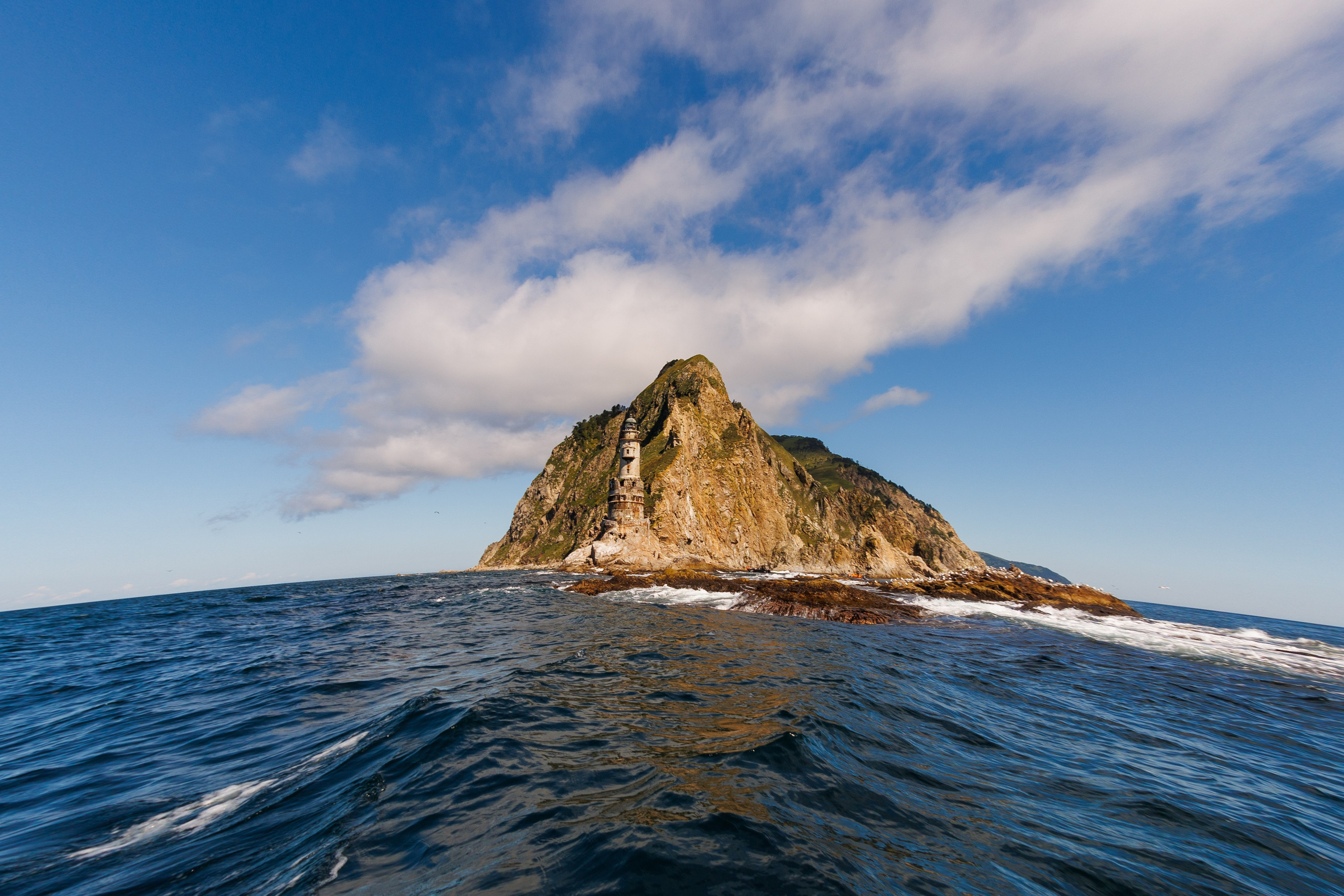 Маяк Анива. Свадебный, семейный и репортажный фотограф в Южно-Сахалинске Артур Петросян