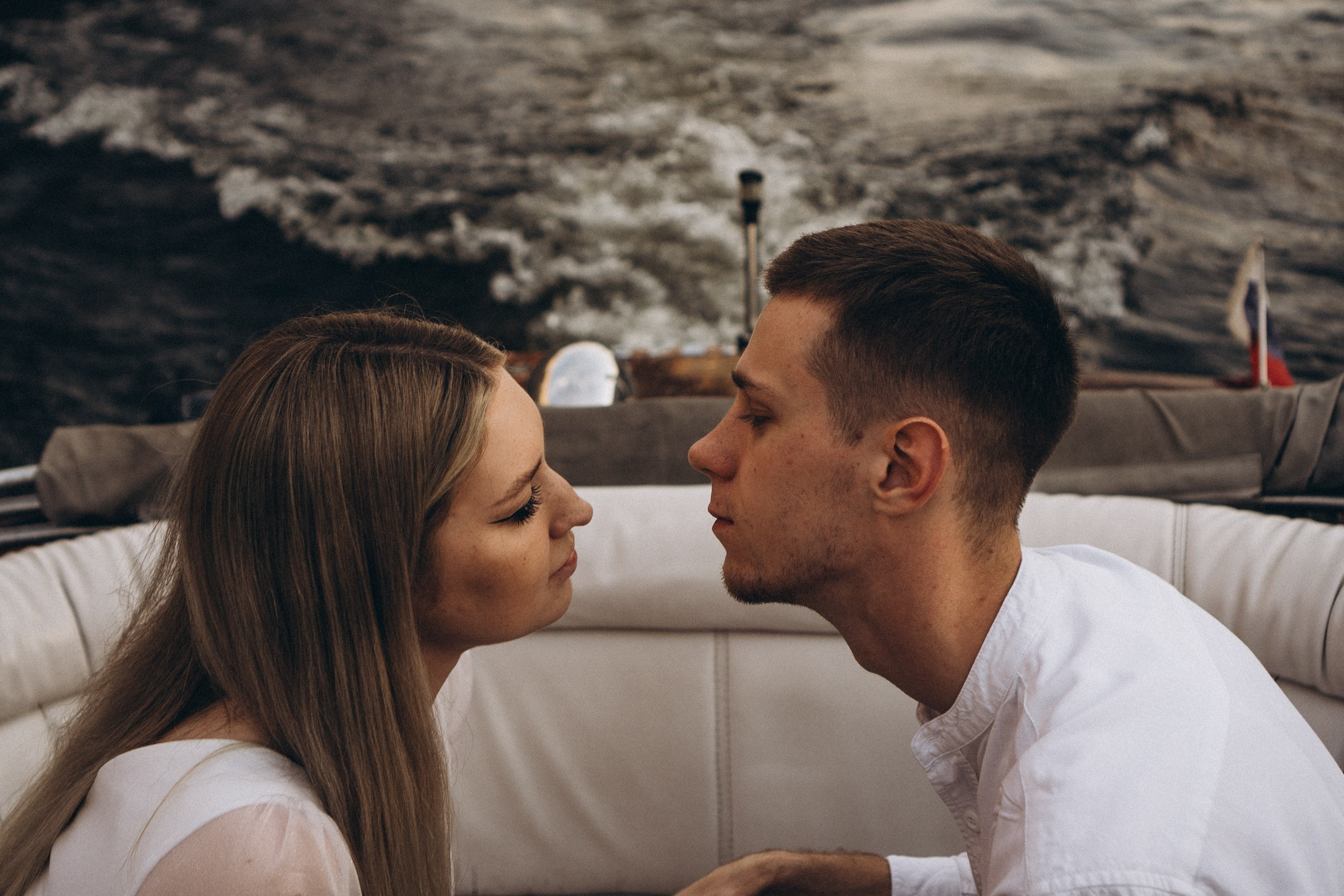 СВАДЕНБНАЯ СЬЕМКА НА КАТЕРЕ ПО КАНАЛАМ САНКТ-ПЕТЕРБУРГА И В АКВАТОРИИ НЕВЫ. Профессиональный фотограф, Санкт-Петербург — Виктория Богомолова