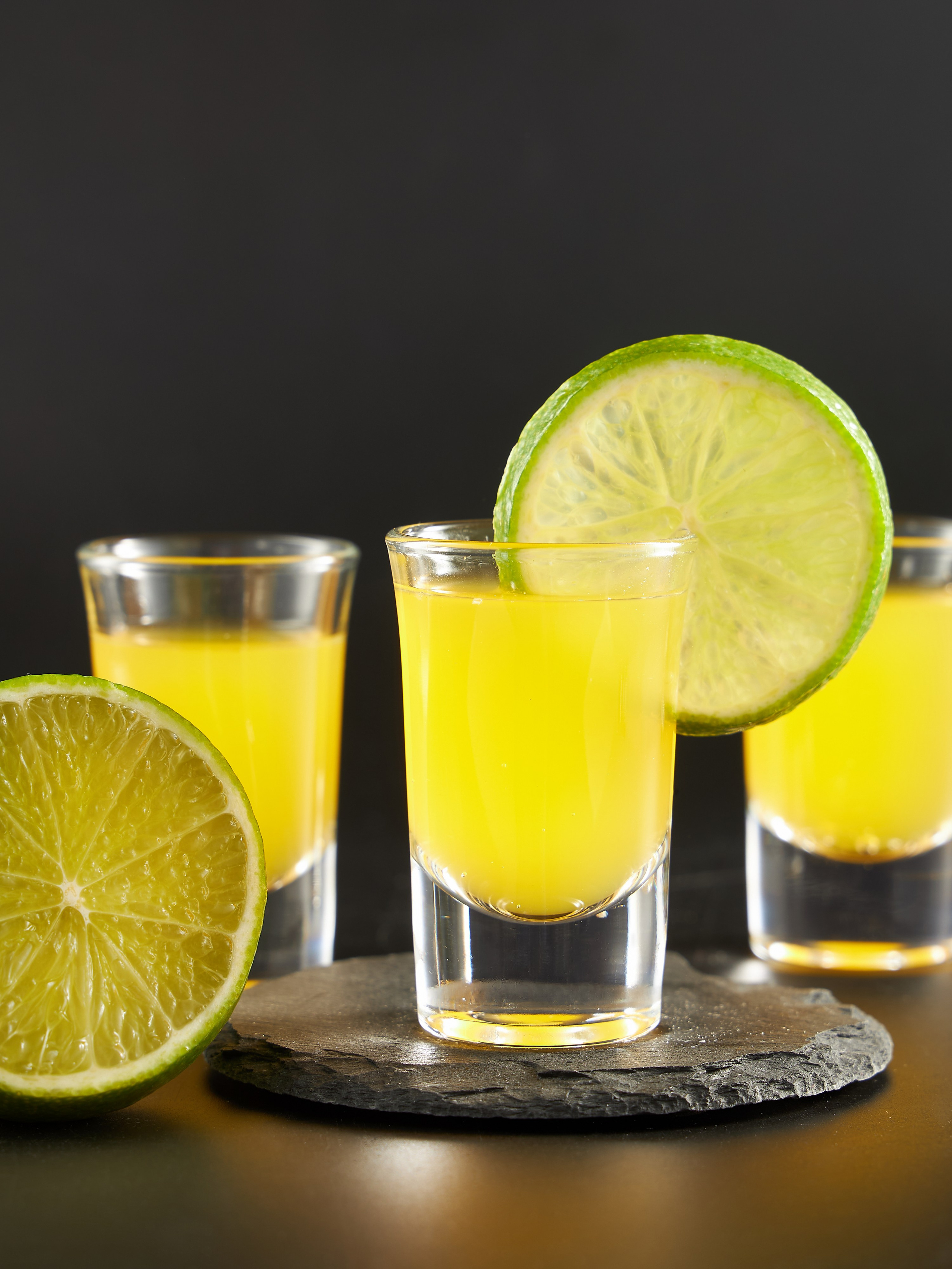 Фотосъемка посуды для маркетплейсов. Алексей Темнов — фотограф в Пятигорске