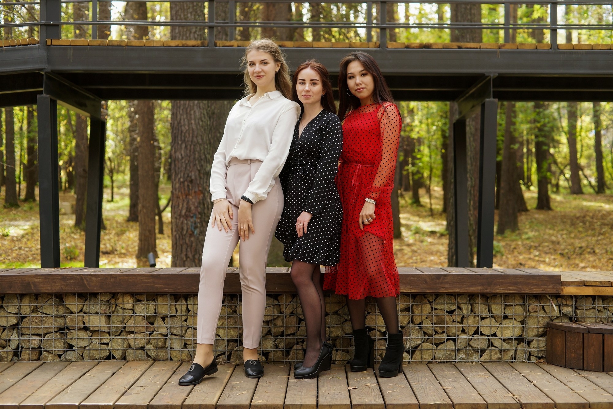 Осенняя съёмка для выпускников Дивногорского медицинского техникума. СИГМА | Студия выпускных альбомов Красноярск