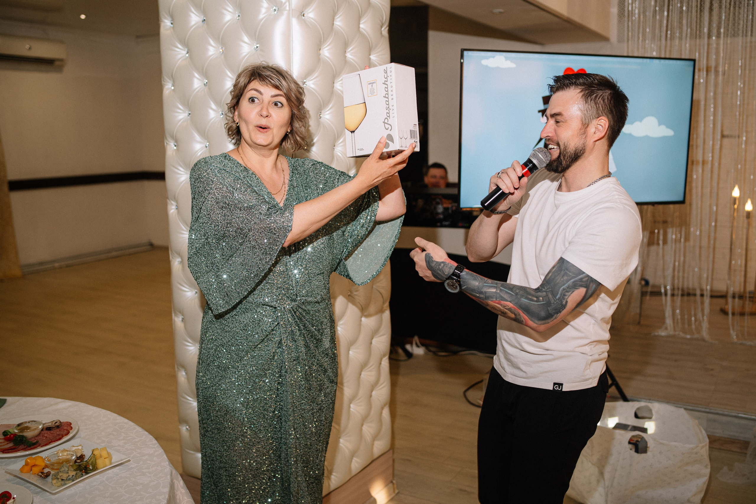 Анастасия и Роман — банкет Времена года. Репортажный (Event) фотограф в Барнауле | Даниил Маркин | Качество и вайб