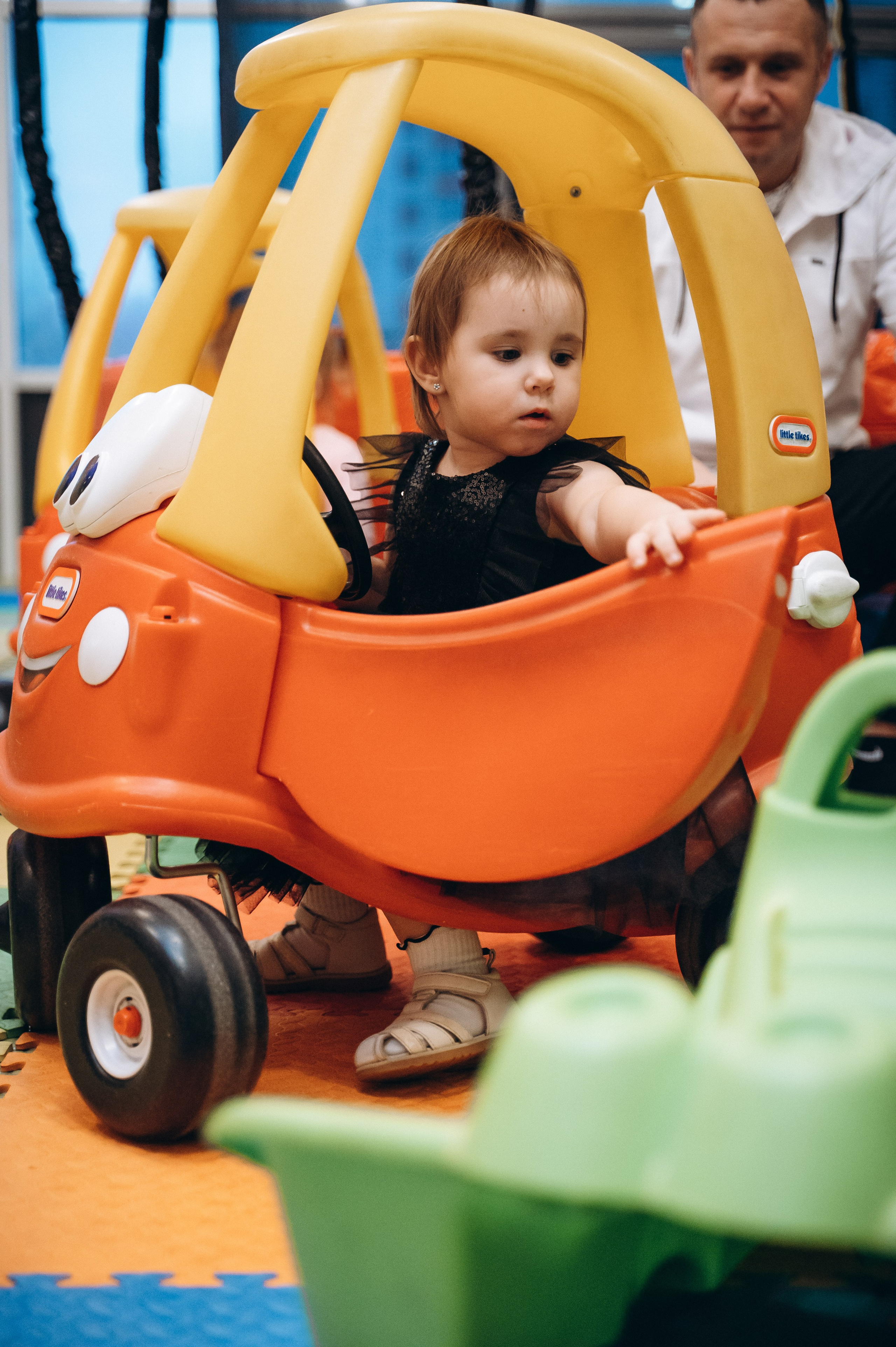 Анечке 2 года (MIA FAMILIA семейное кафе). Семейный фотограф в Минске Дарья Дреко