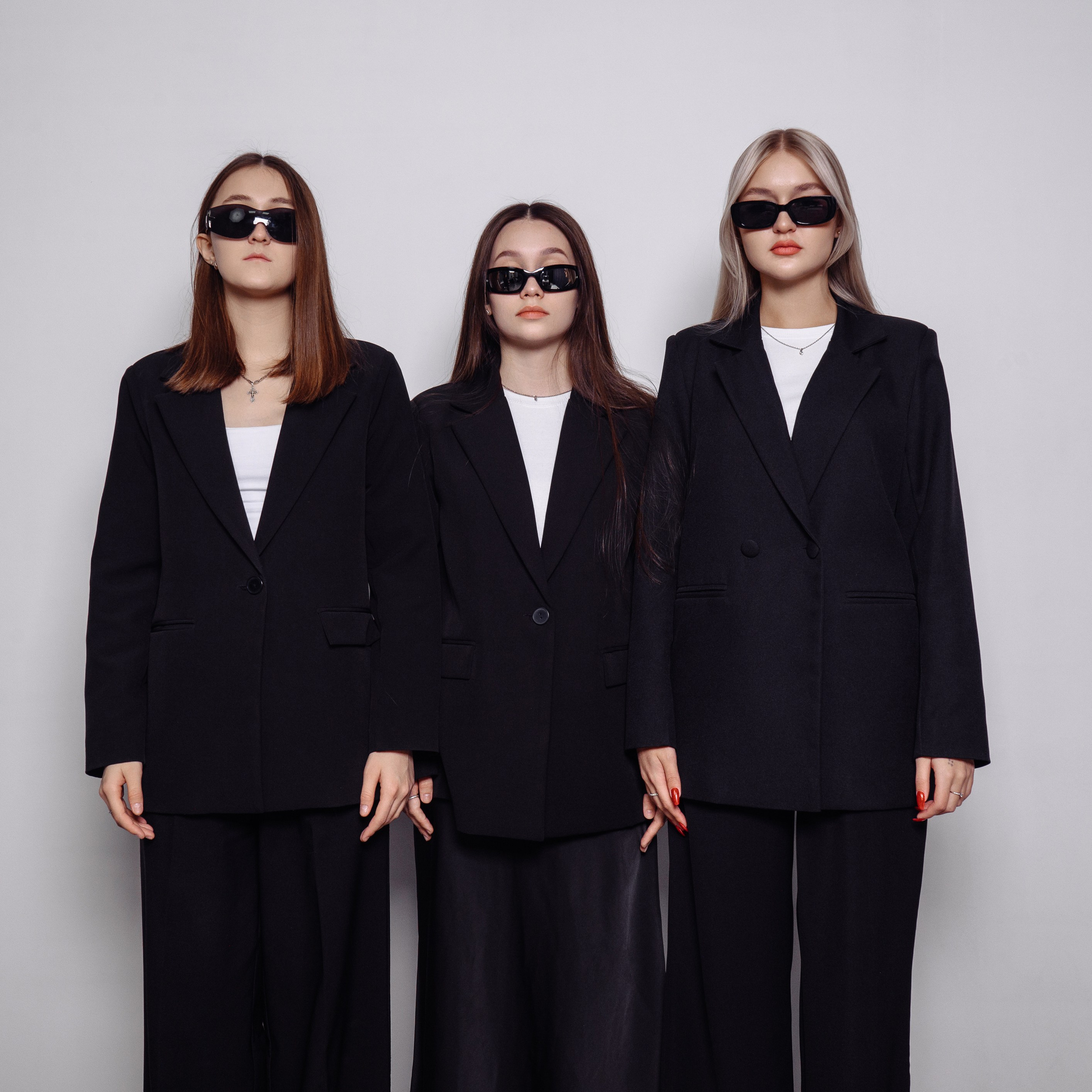 Альбомы в ФотоСтудии SelfieBox. НеФотоАльбом — выпускные альбомы Абакан Минусинск Черногорск Хакасия