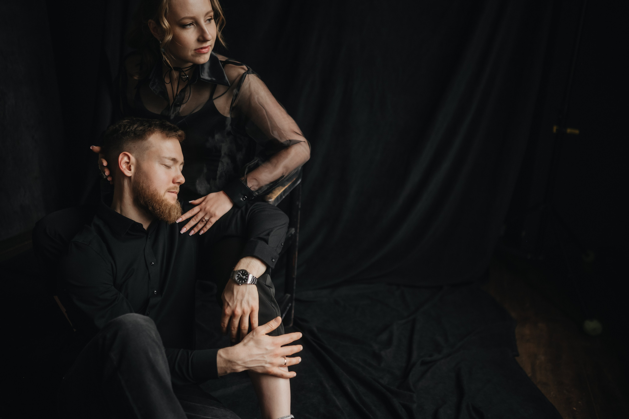 Love Story фотосессия в студии. Свадебный и семейный фотограф и видеограф, Крым, Москва, Санкт -Петербург