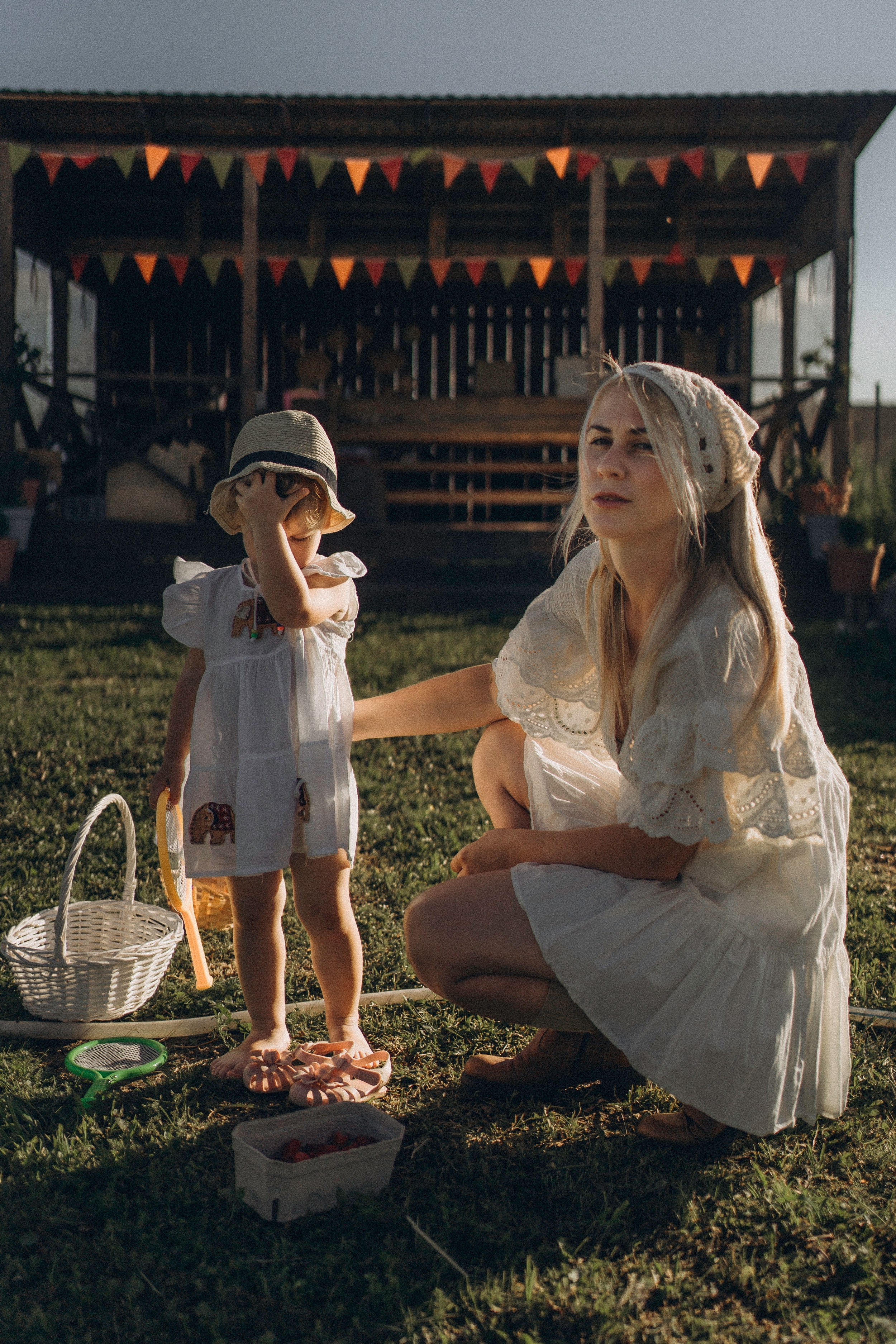 Алина и Оливия съемка на природе. Семейный фотограф в Калуге Ирина Алдохина