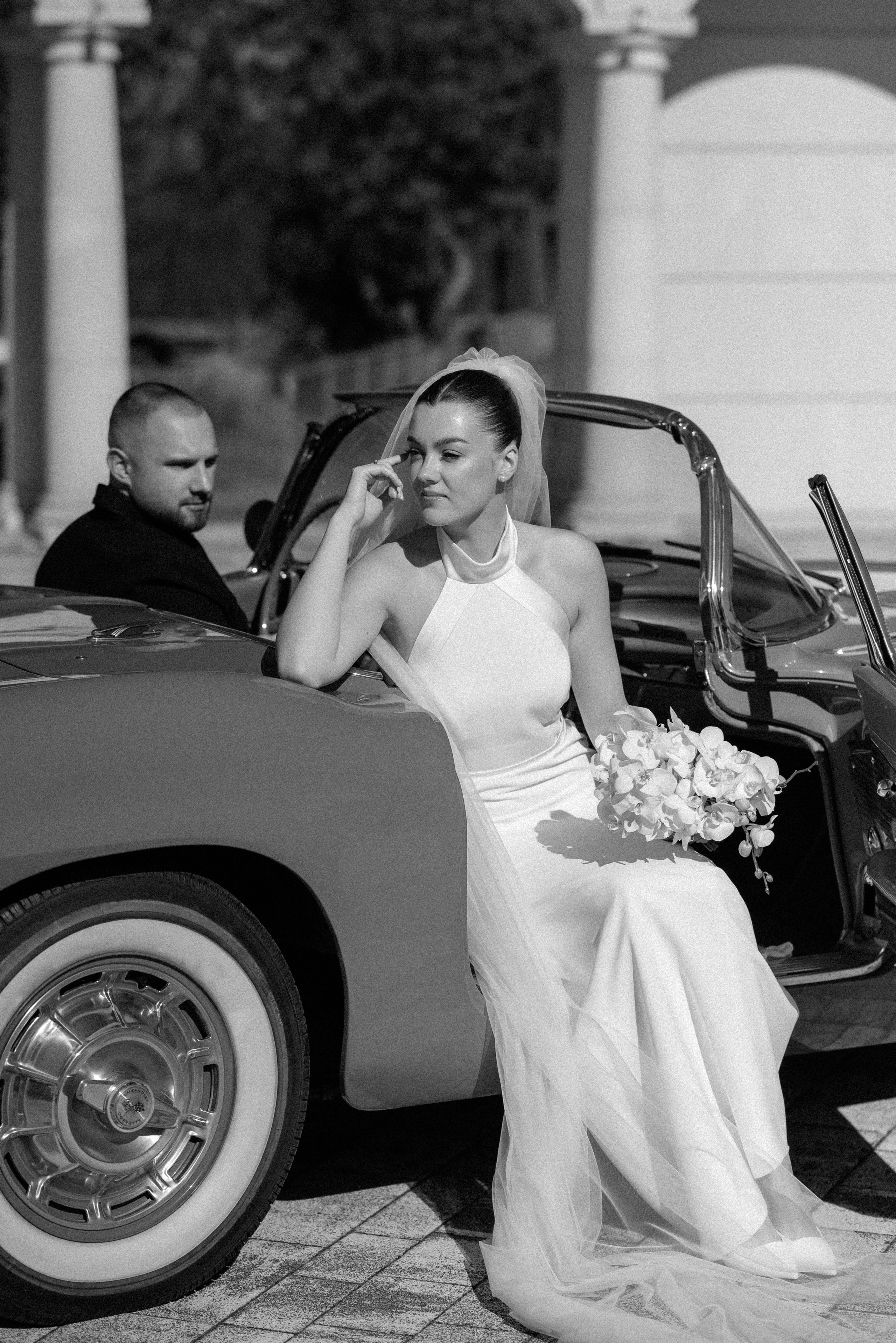 Wedding day in VERSAL PARK. Wedding PHOTOGRAPHER Andrew Vnukov