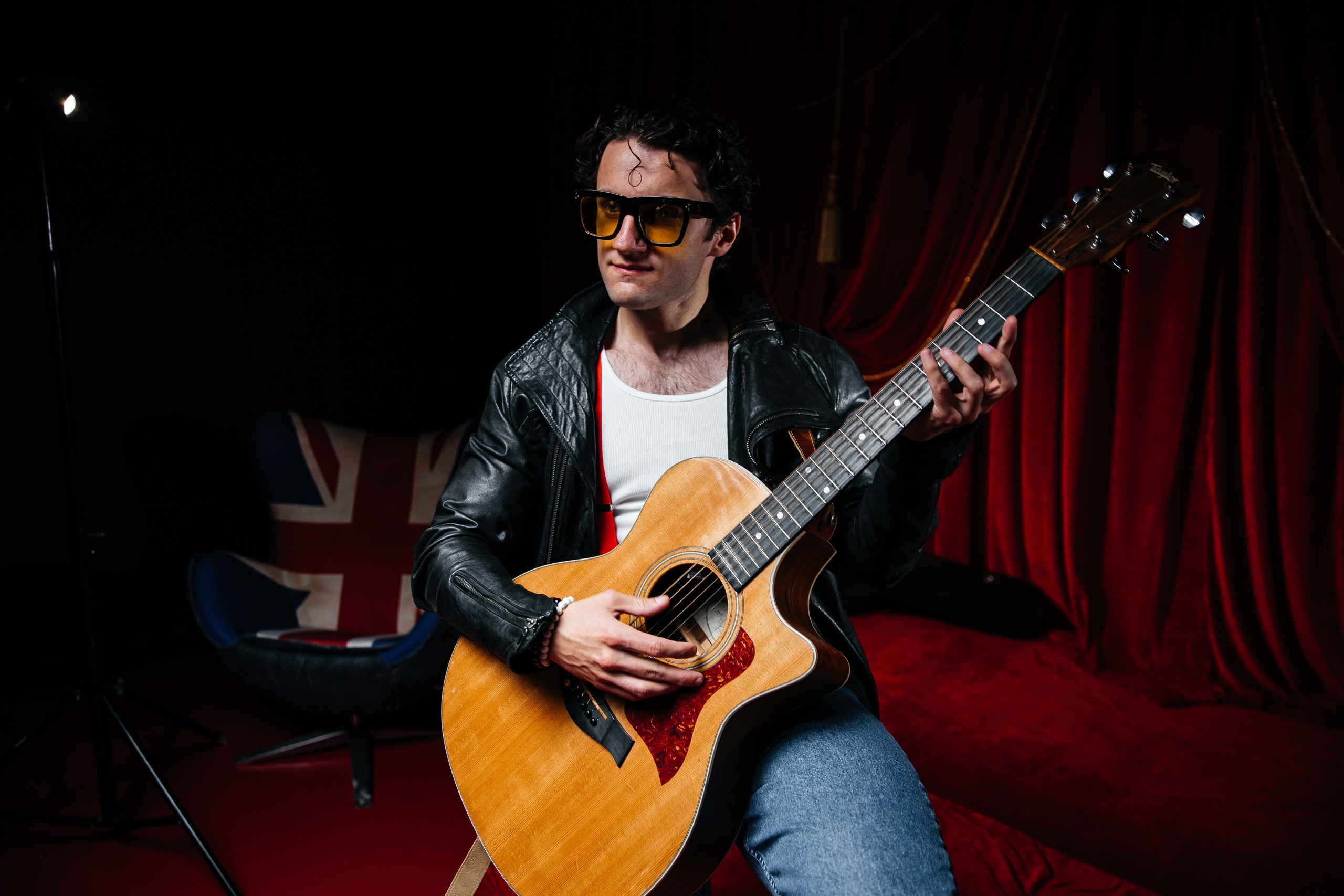 Я рок-звезда, идите на. VOLOCHKOVA