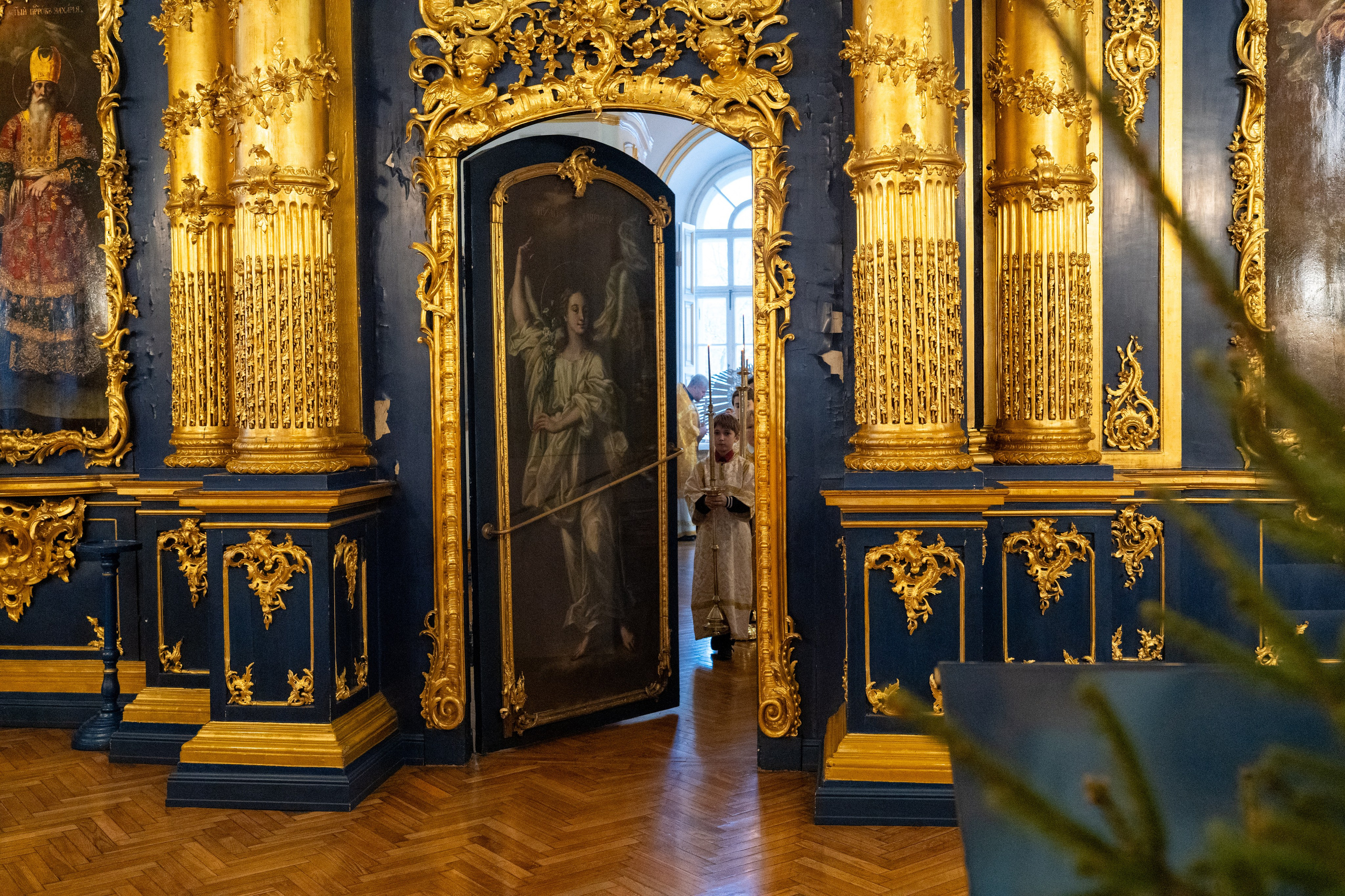 Неделя 30-я по Пятидесятнице, пред Рождеством Христовым, святых отец. Предпразднство Рождества Христова. Вмц. Анастасии Узорешительницы. НИКОЛО-БОГОЯВЛЕНСКИЙ МОРСКОЙ СОБОР