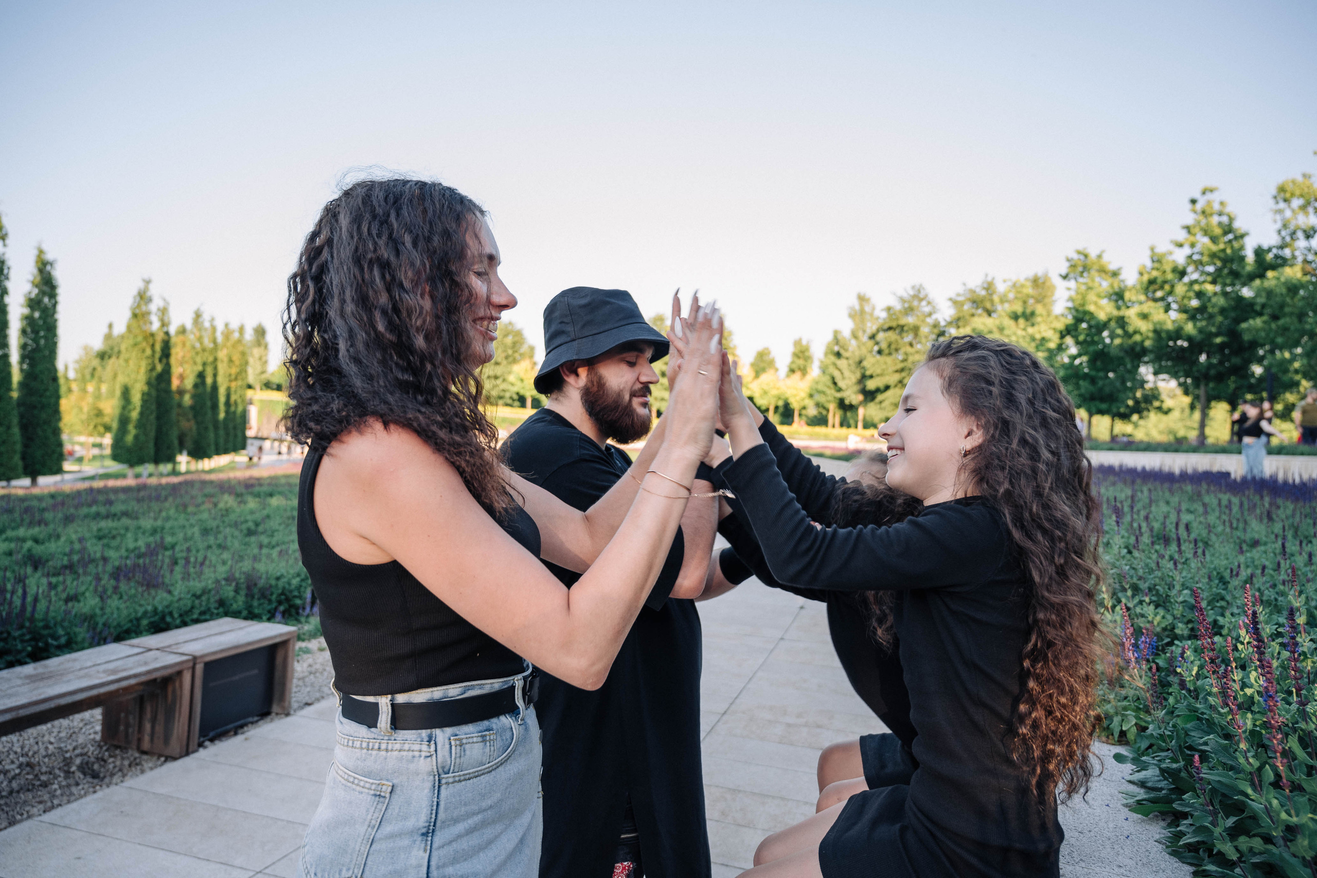 Семейная прогулка