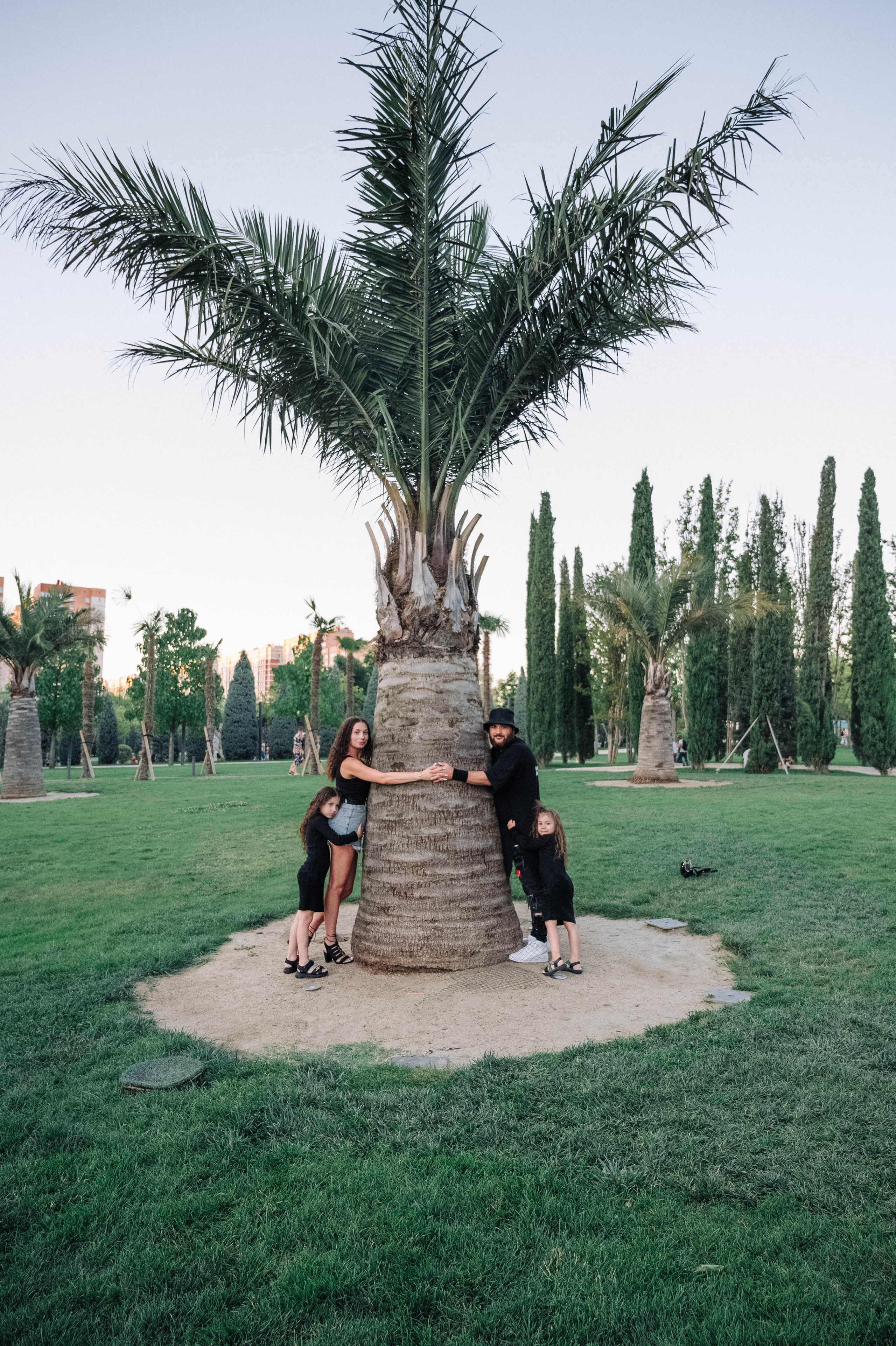 Семейная прогулка