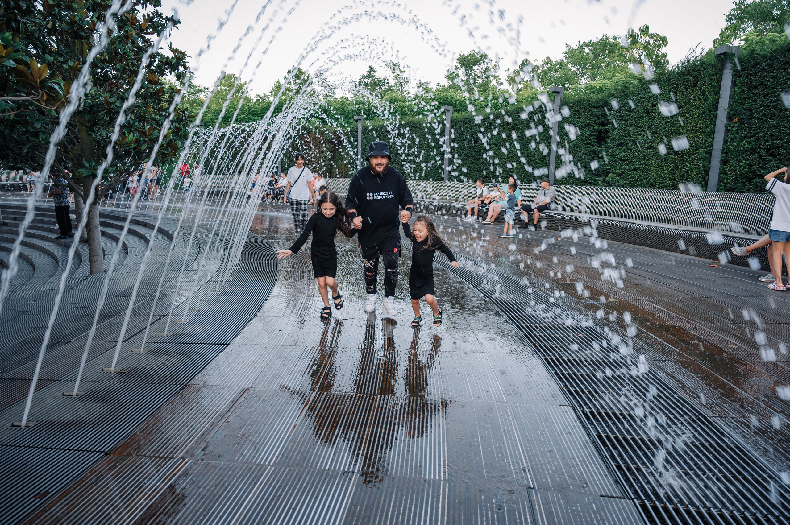 Семейная прогулка