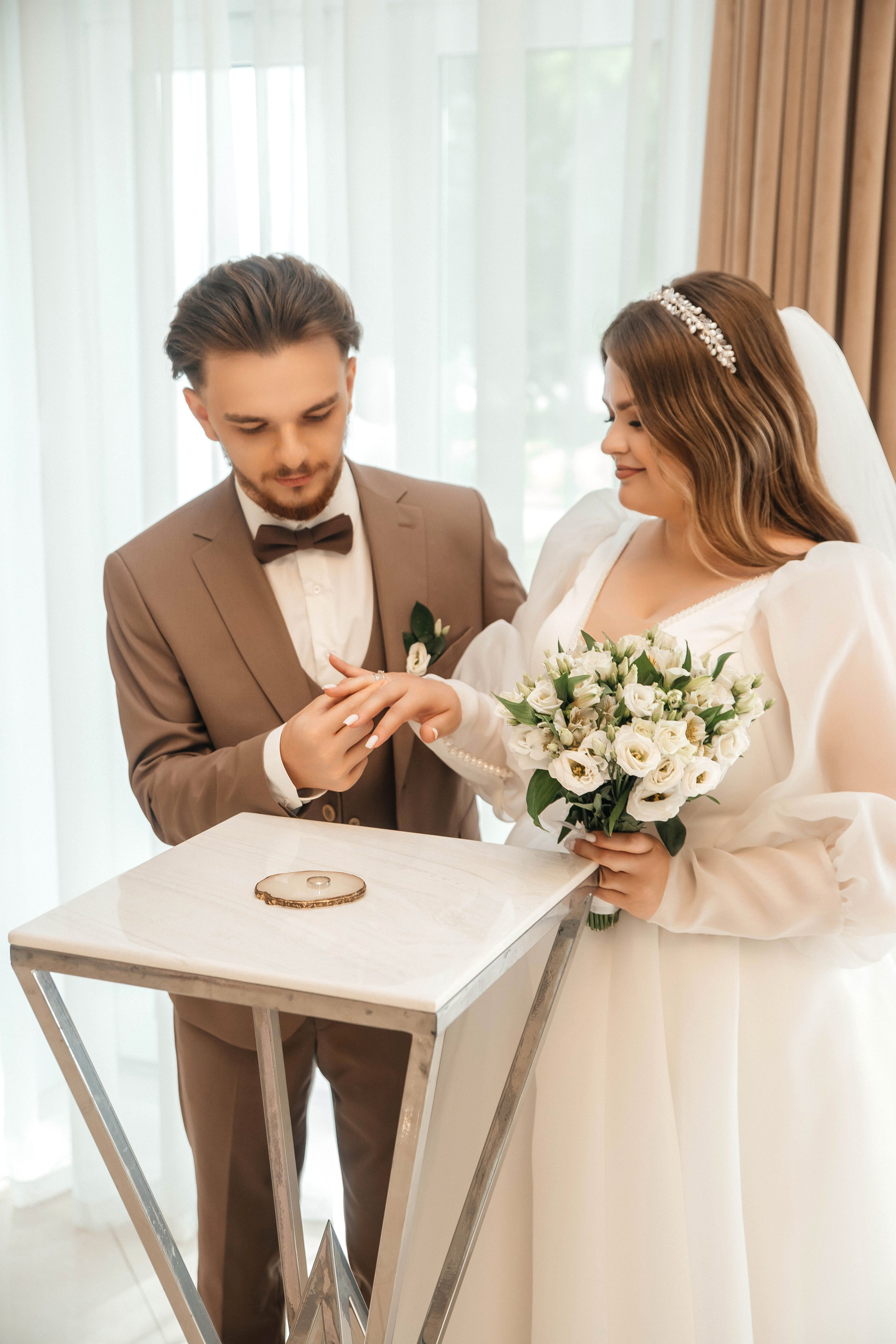 Свадебная фотосессия ВДНХ. Свадебный и семейный фотограф в Москве