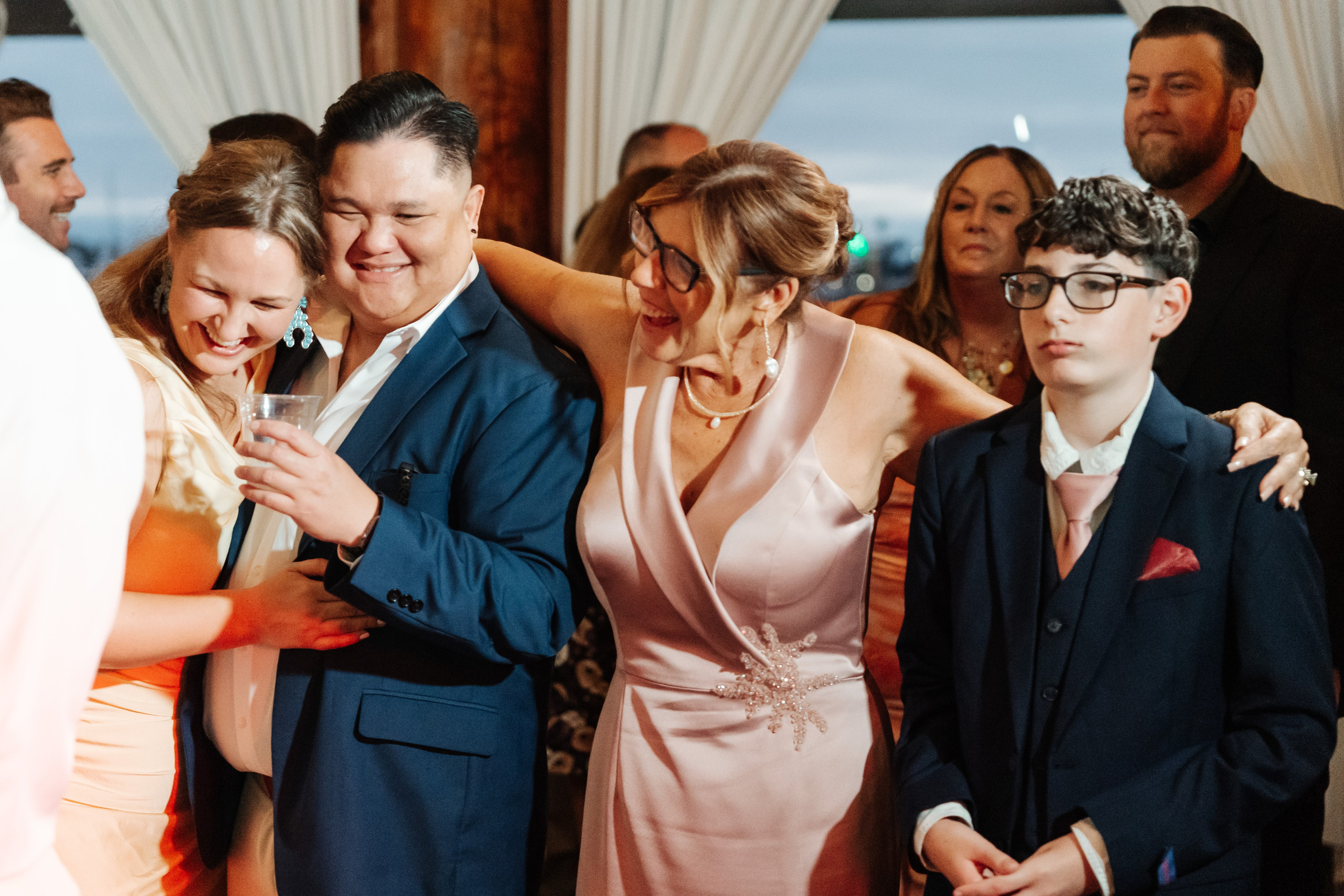 2025-08-16_BryanAmber. Ретушер Зенькевич Света