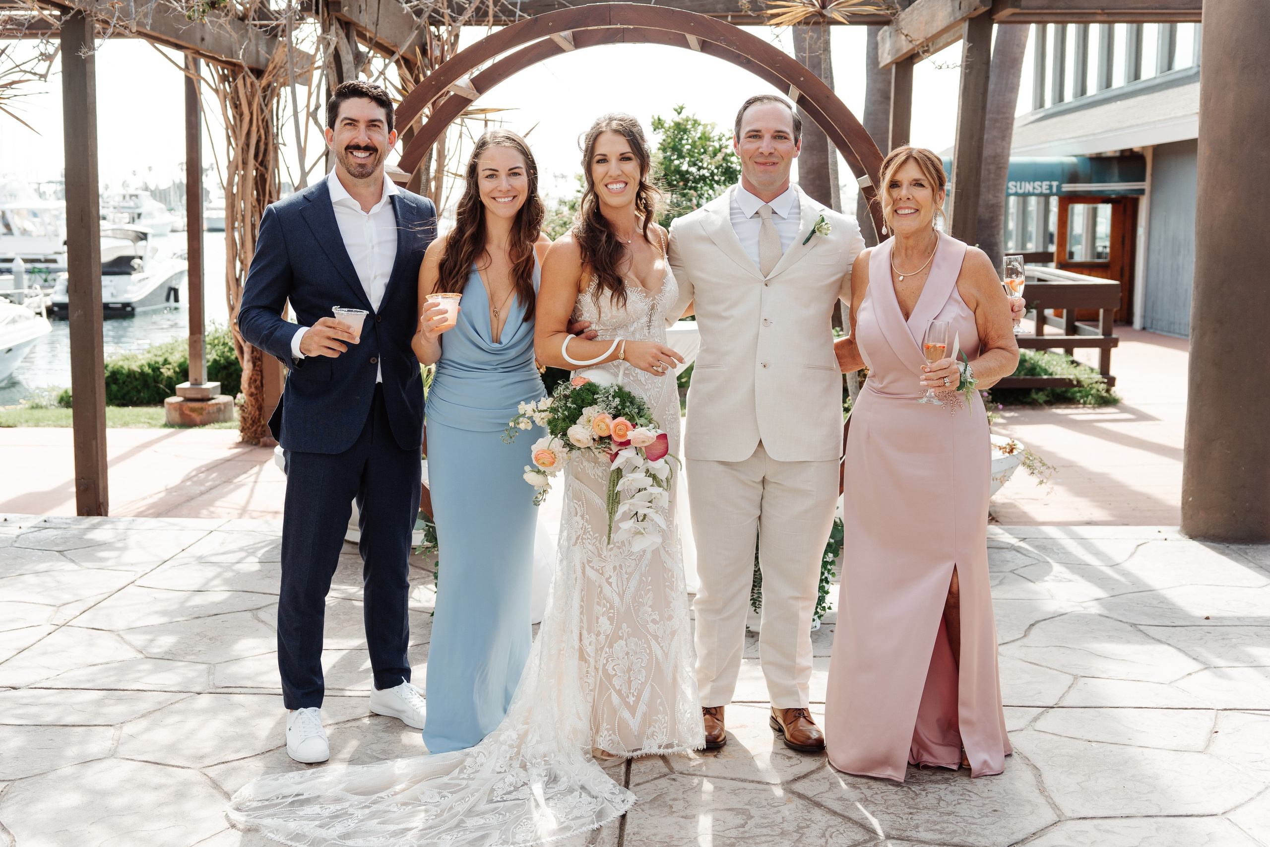 2025-08-16_BryanAmber. Ретушер Зенькевич Света