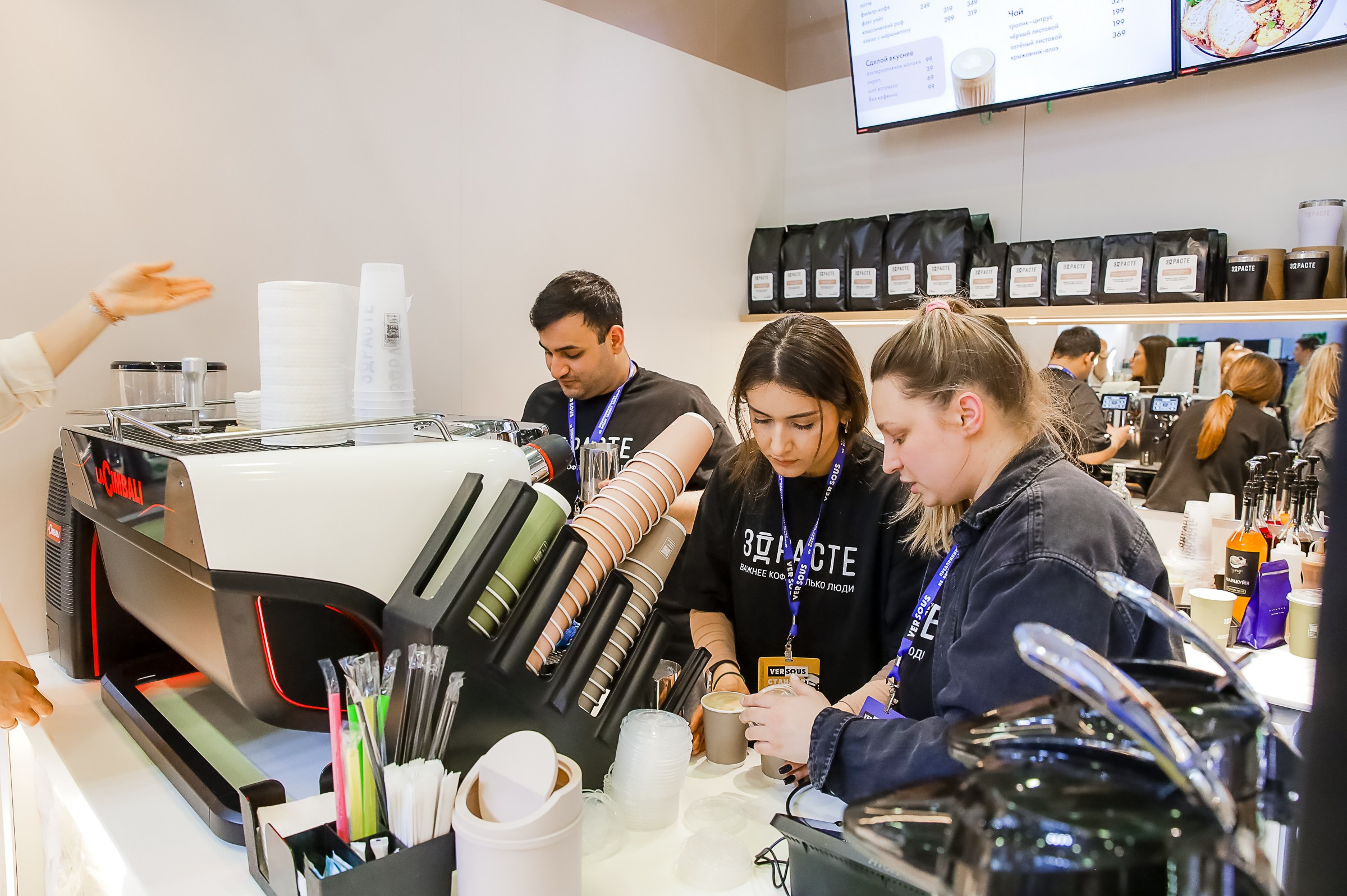 VERSOUS. ЭКСПОЦЕНТР. ЗДРАСТЕ. Фотограф в Москве Ольга Колесникова