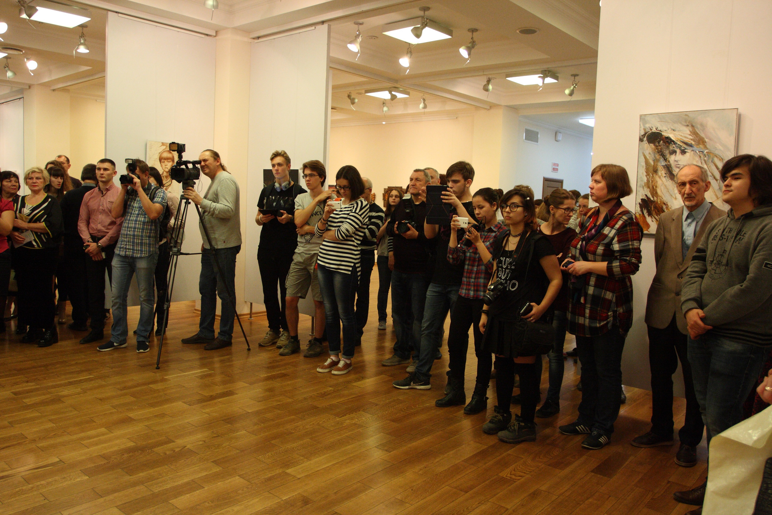 04.10.2016 Открытие выставки «Живопись и фотография». Фотообъединение Самарского областного отделения Союза журналистов России