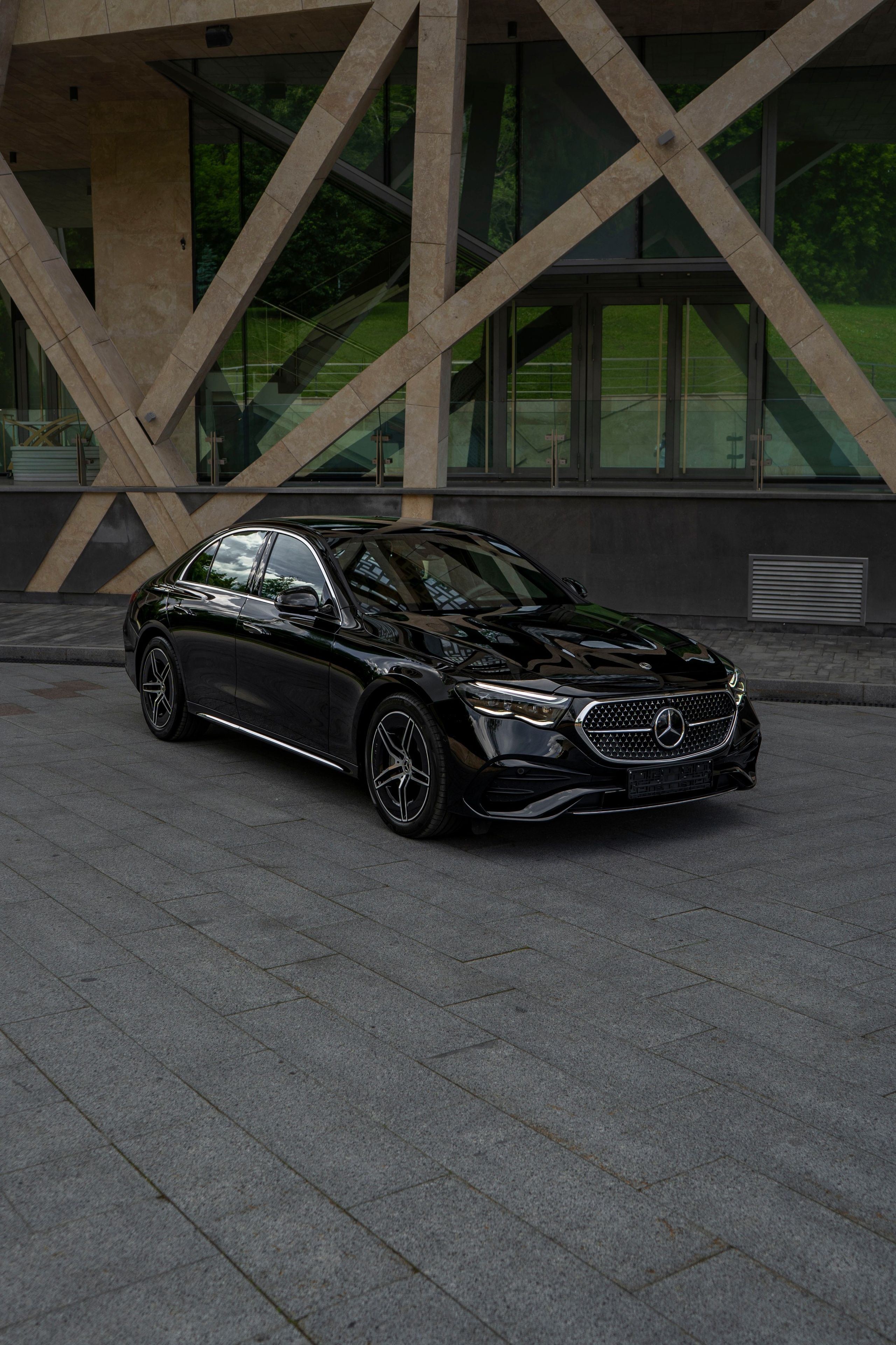 Mercedes-Benz E-class (E300). Автомобильный фотограф Ногинск Денис Городок