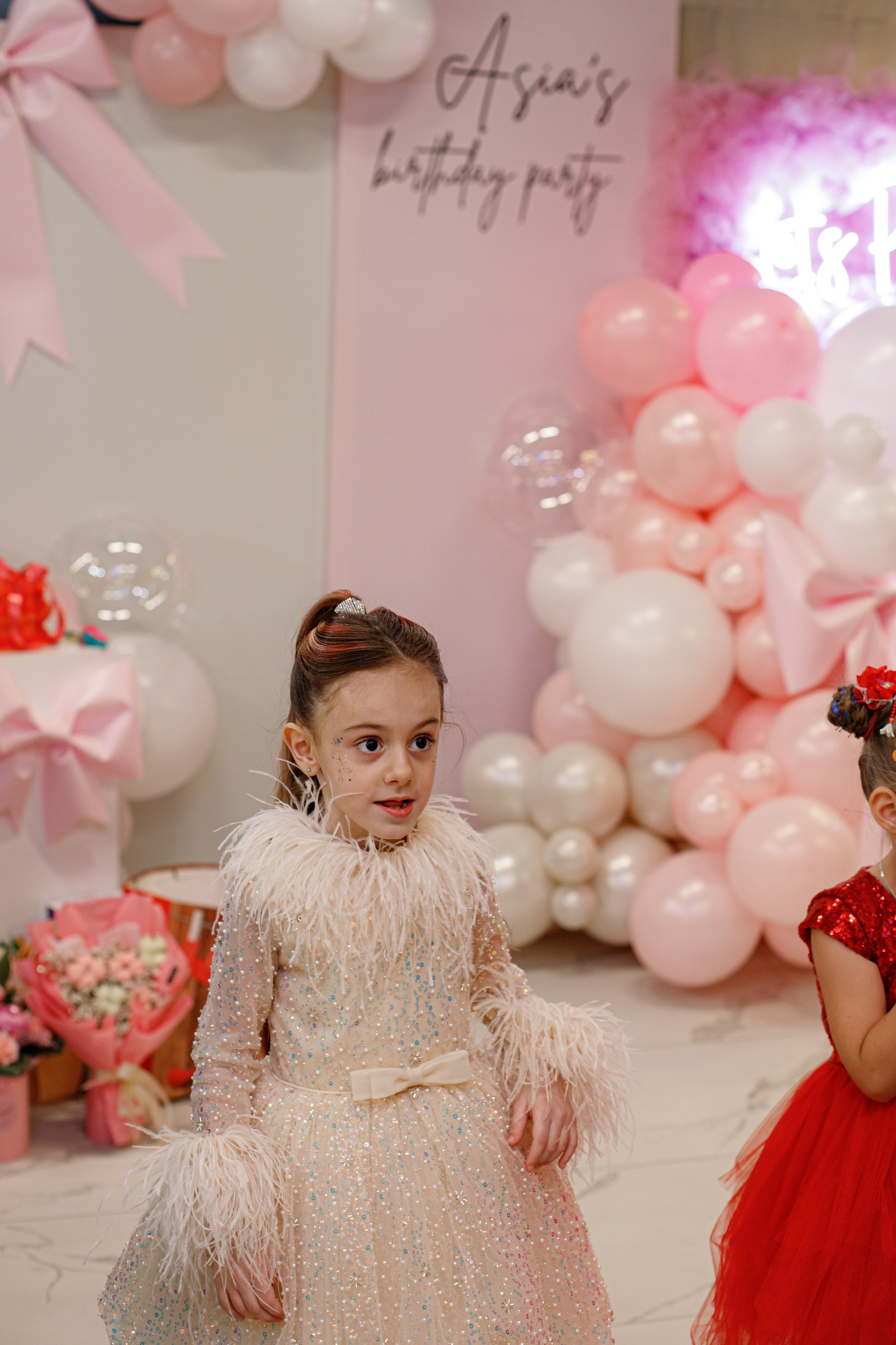 ASIA'S BIRTHDAY PARTY. Photokarish