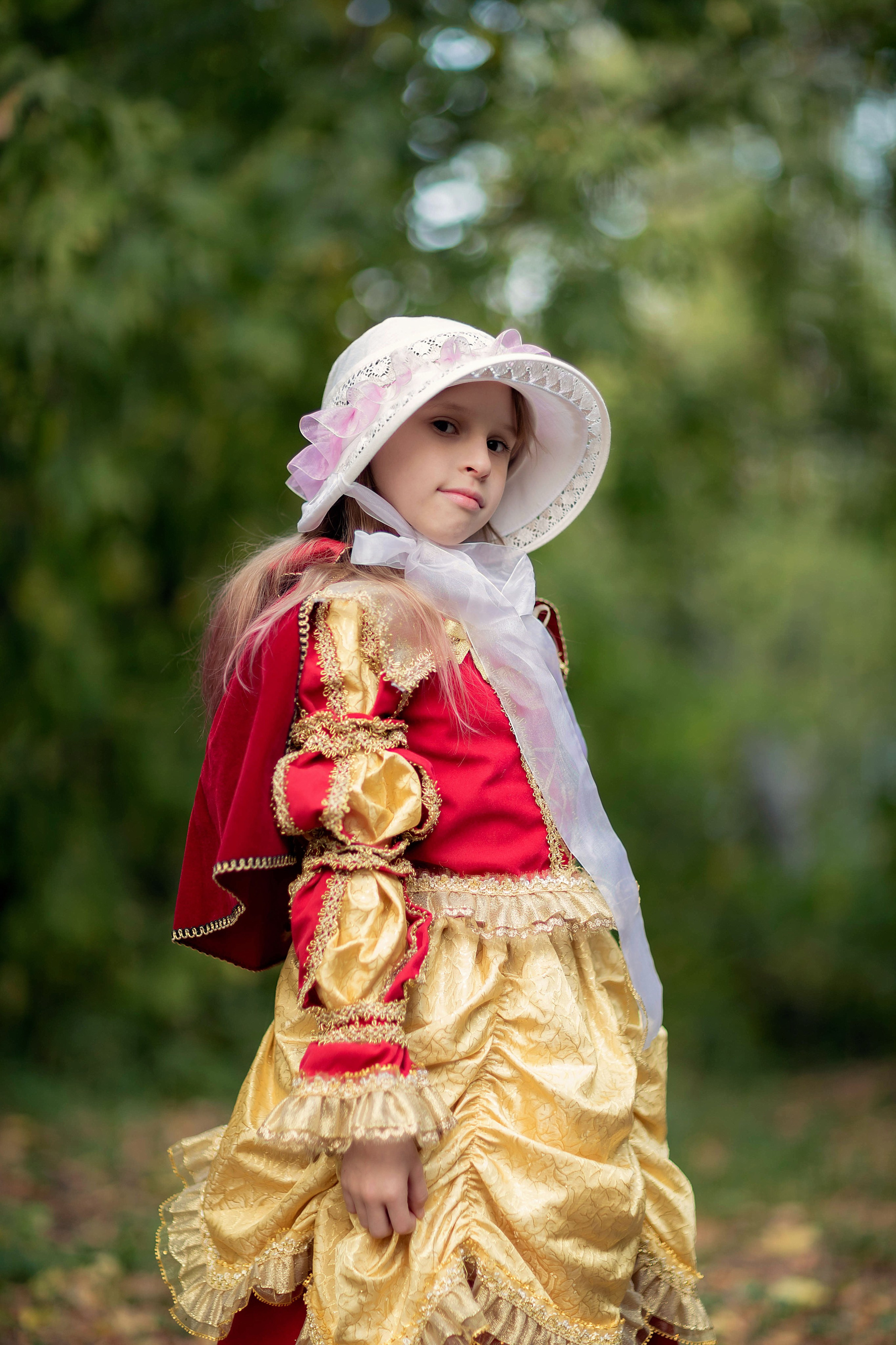 Фотосессия в историческом платье от Ирины Павловой с Леной. Портретный и репортажный фотограф в Чебоксарах Андриян Чаркин