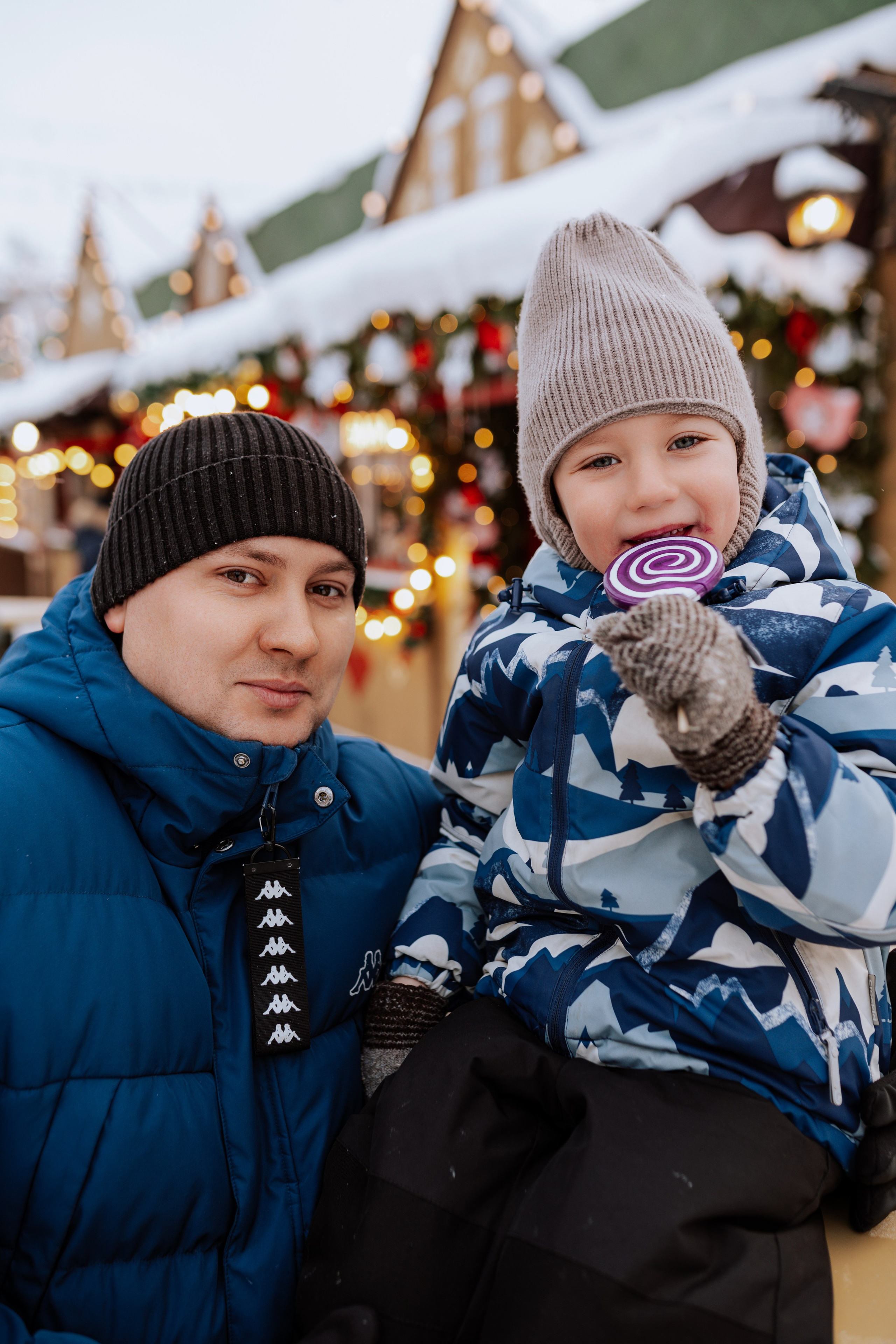 Семейная, Манежная площадь