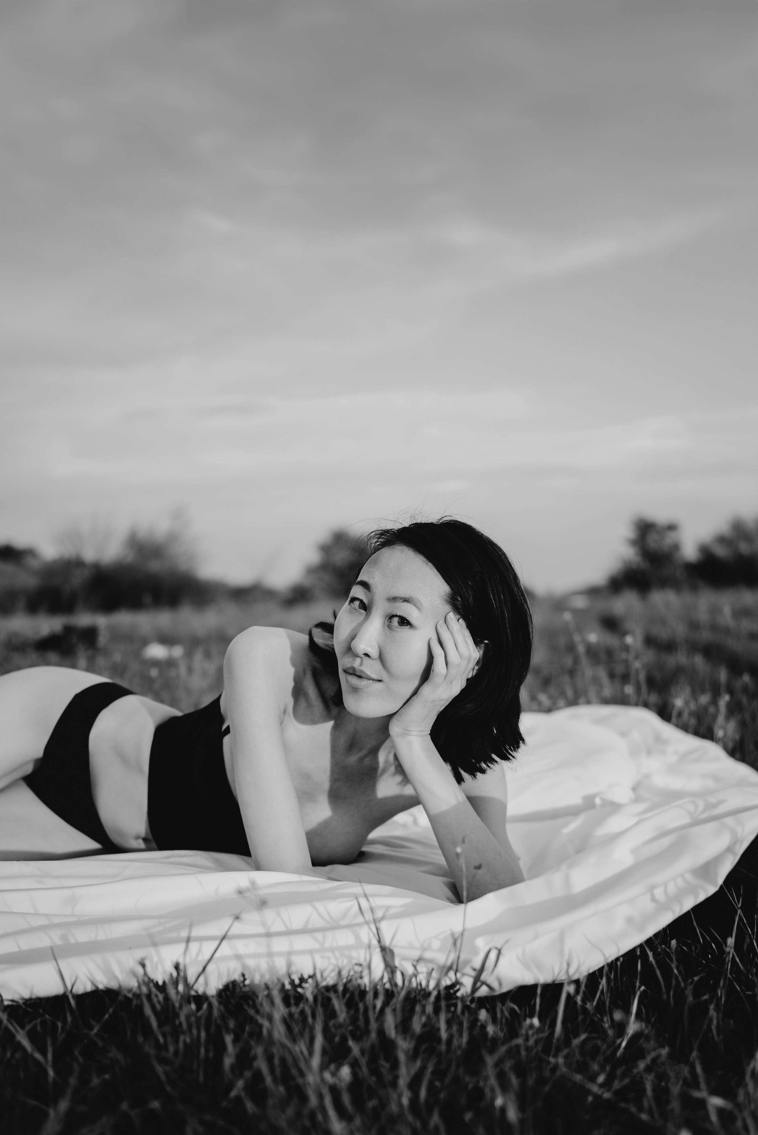 Съемка в одеяле. Портретный и свадебный фотограф в Тбилиси • xeniqo