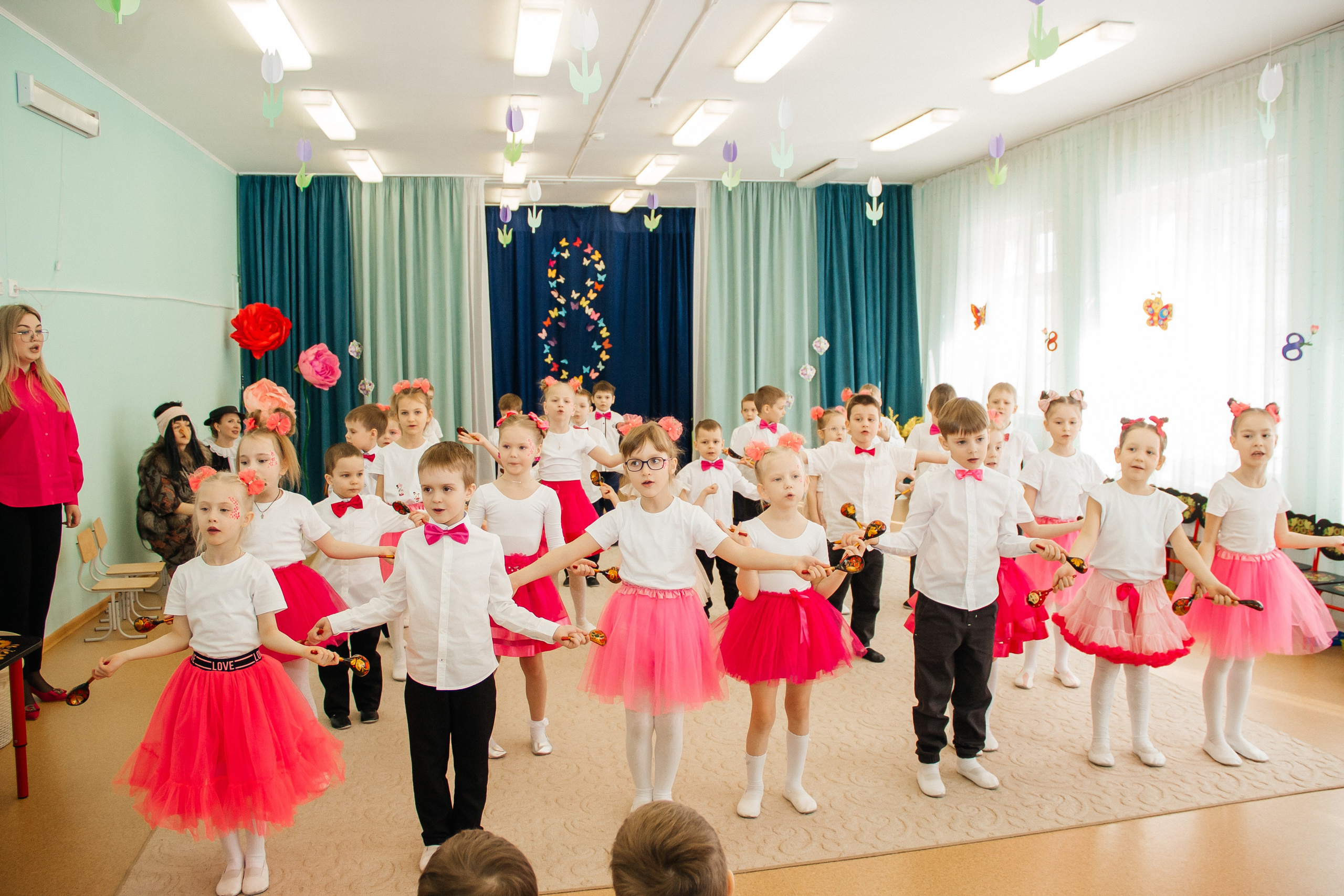 Садик утренник к 8 марта. Фотограф в Екатеринбурге Катерина Березина