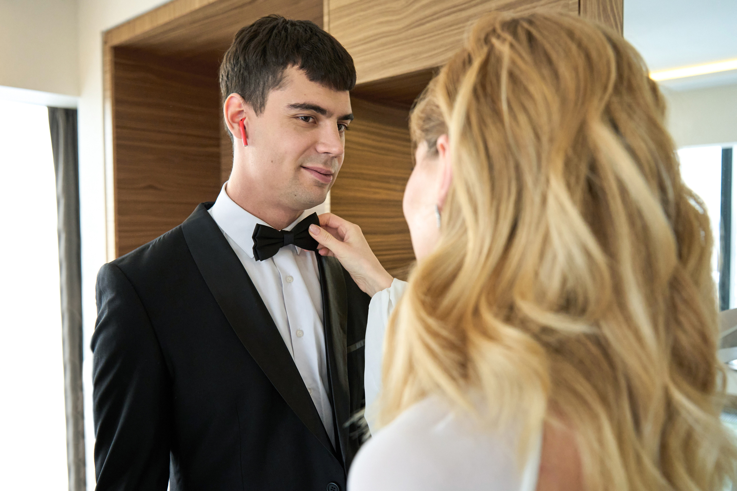 Сборы в отеле Варвары и Владислава. (1) Свадебный фотограф в Москве Роман Август